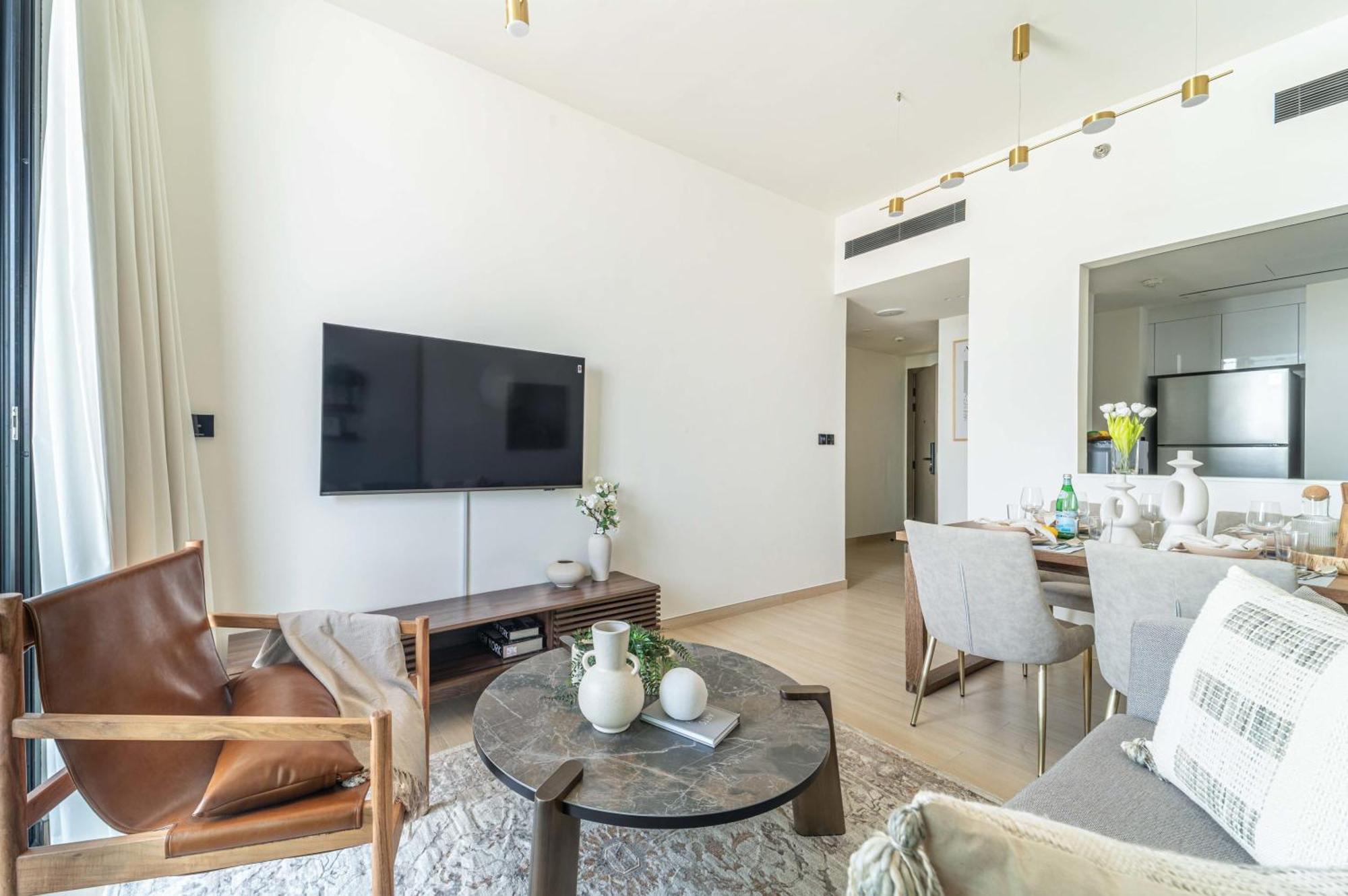 Apartment Frank Porter - Binghatti Crest Dubai