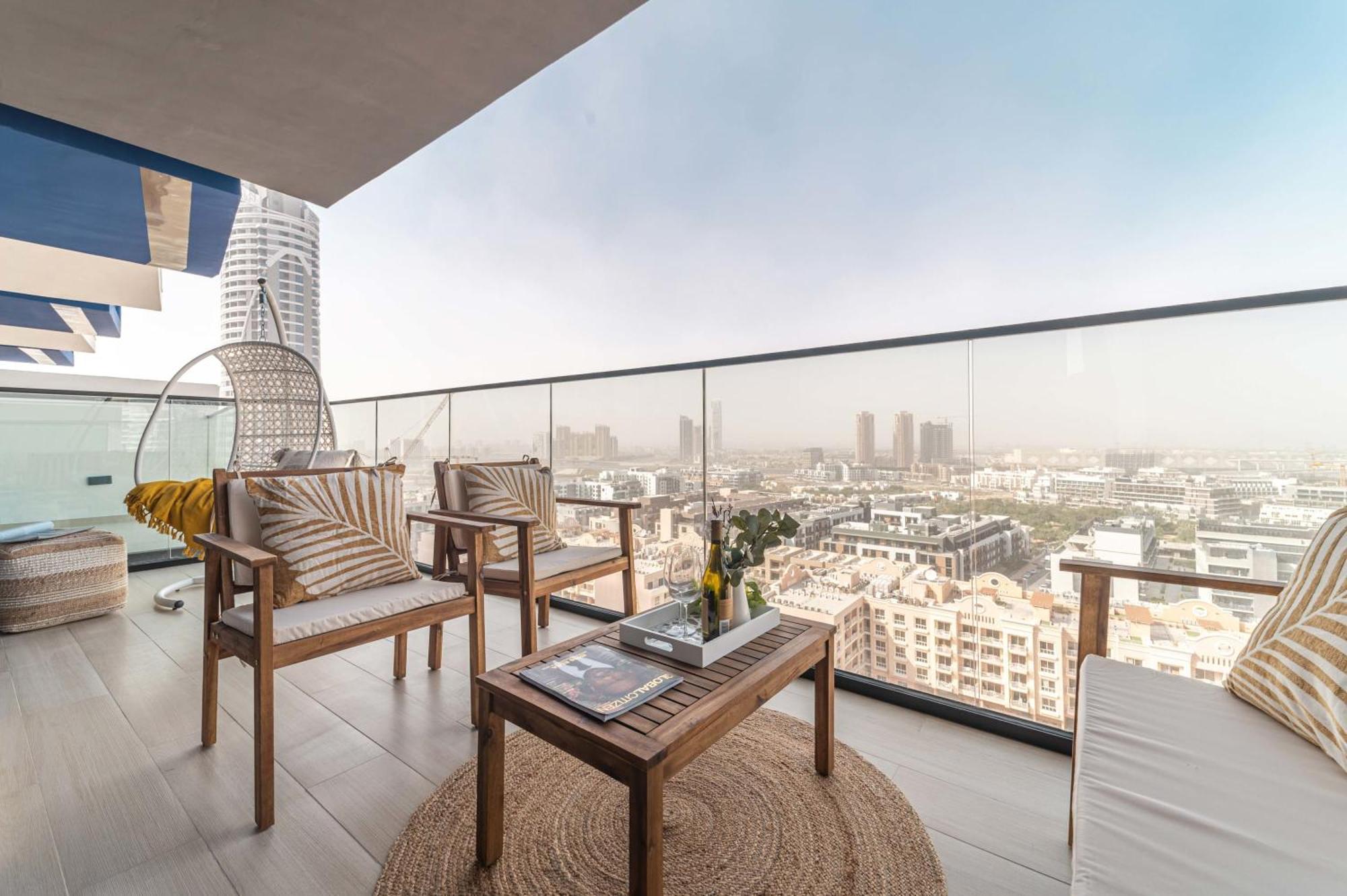 Frank Porter - Binghatti Crest * Dubai