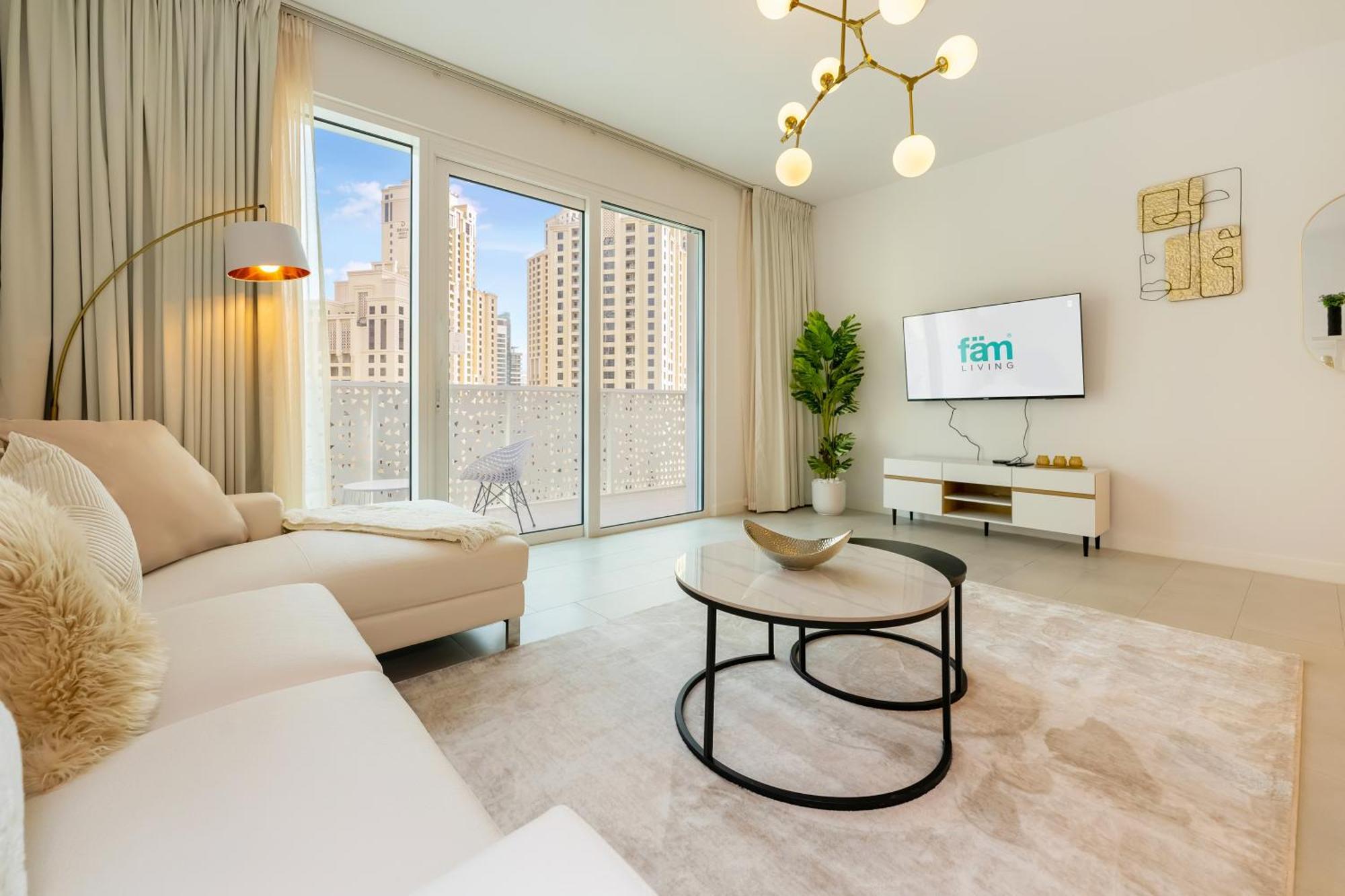 Apartment Fam Living - Modern 1-bedroom Gem In Jbr, Steps From The Dubai