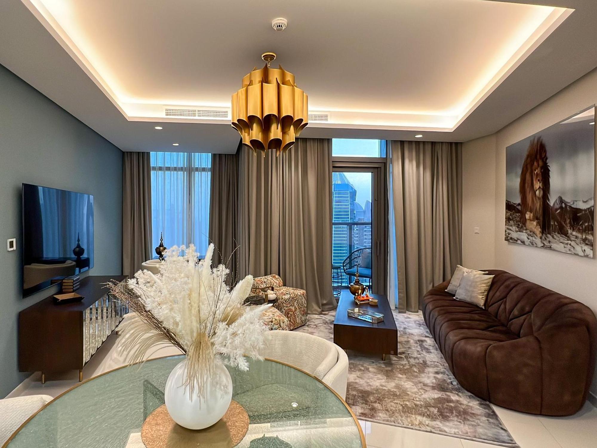 Keyrock Living - Burj Khalifa View Retreat With Pool Apartamento Dubai