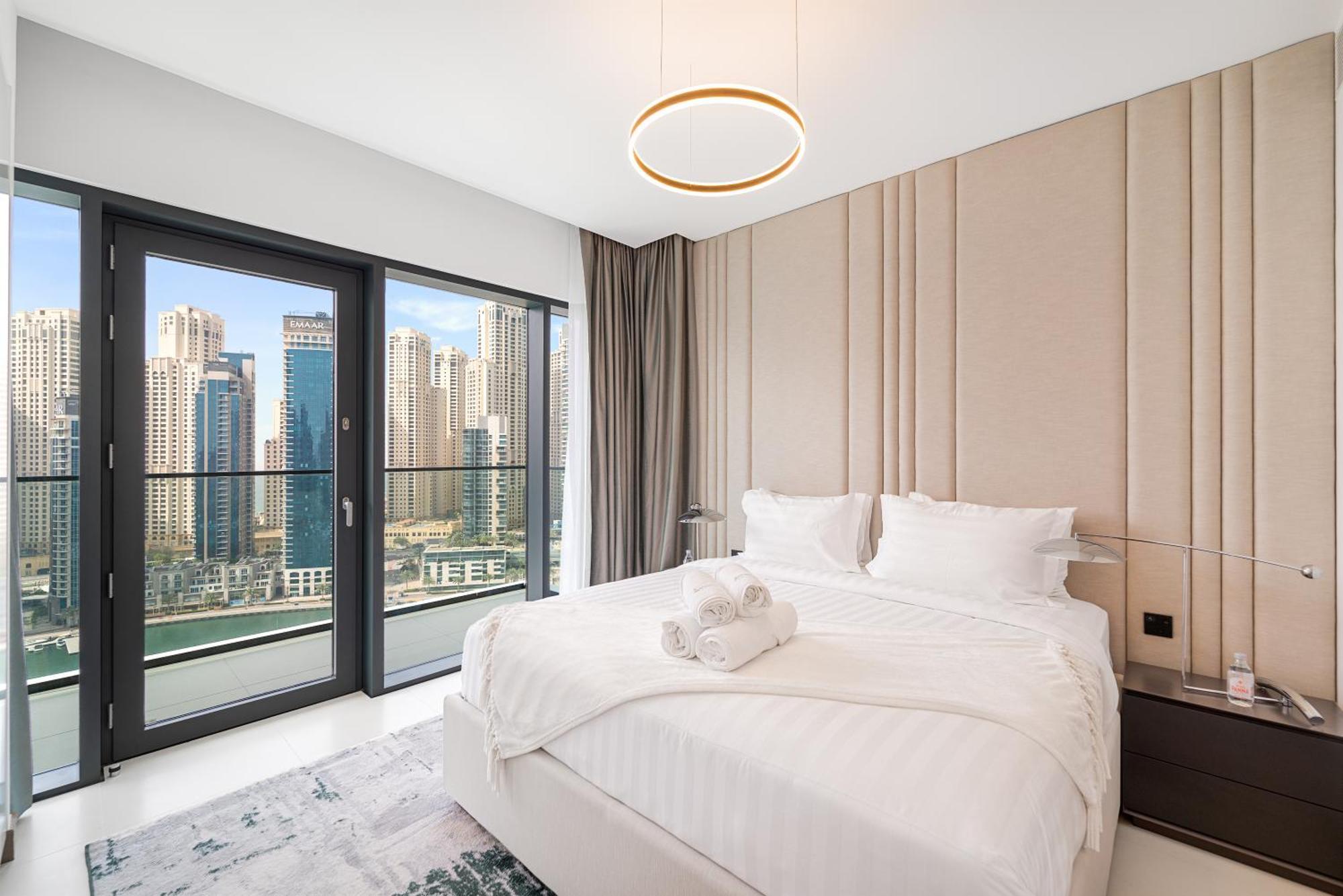 Luxury Living At Vida Marina & Yacht Club *