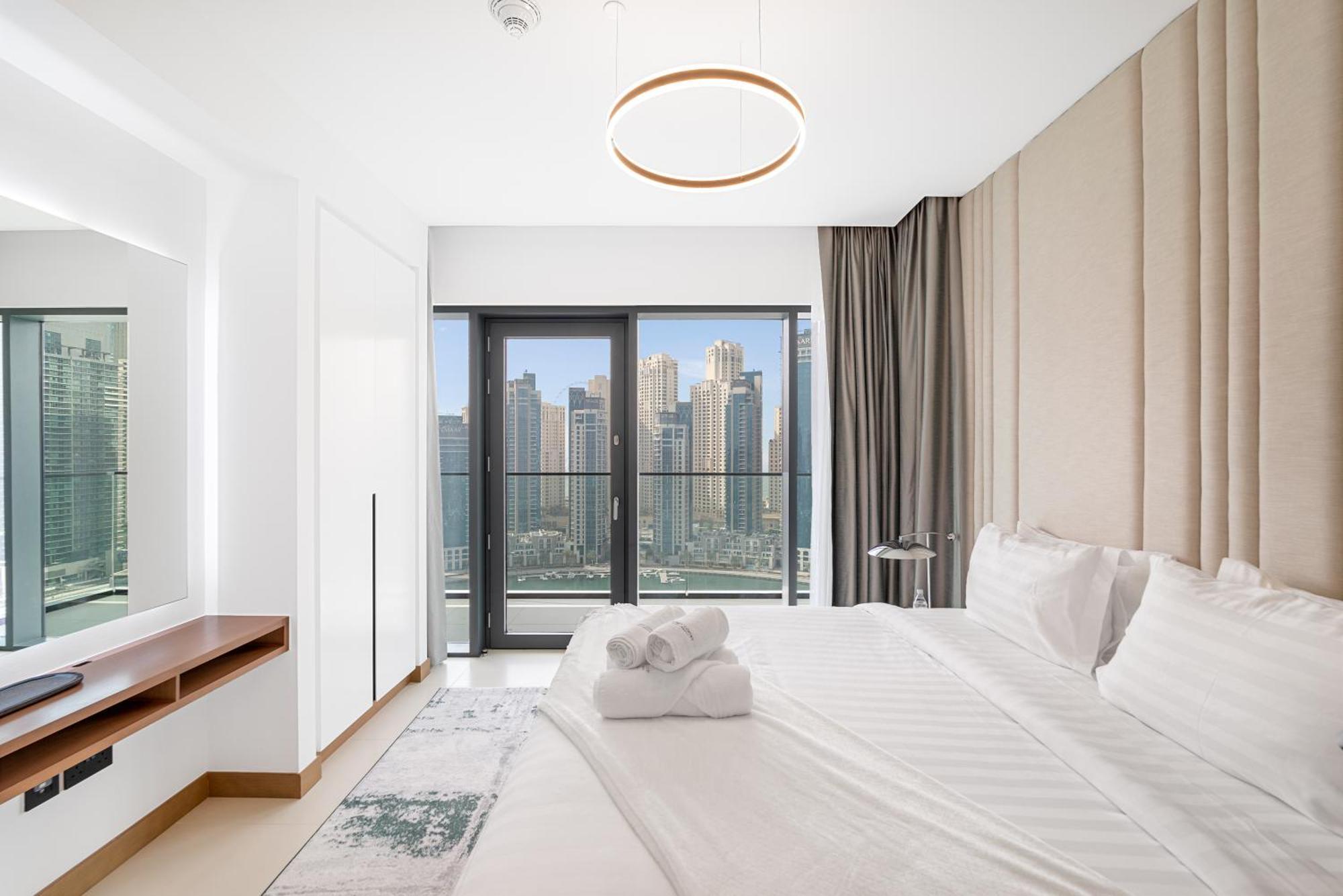 Luxury Living At Vida Marina & Yacht Club