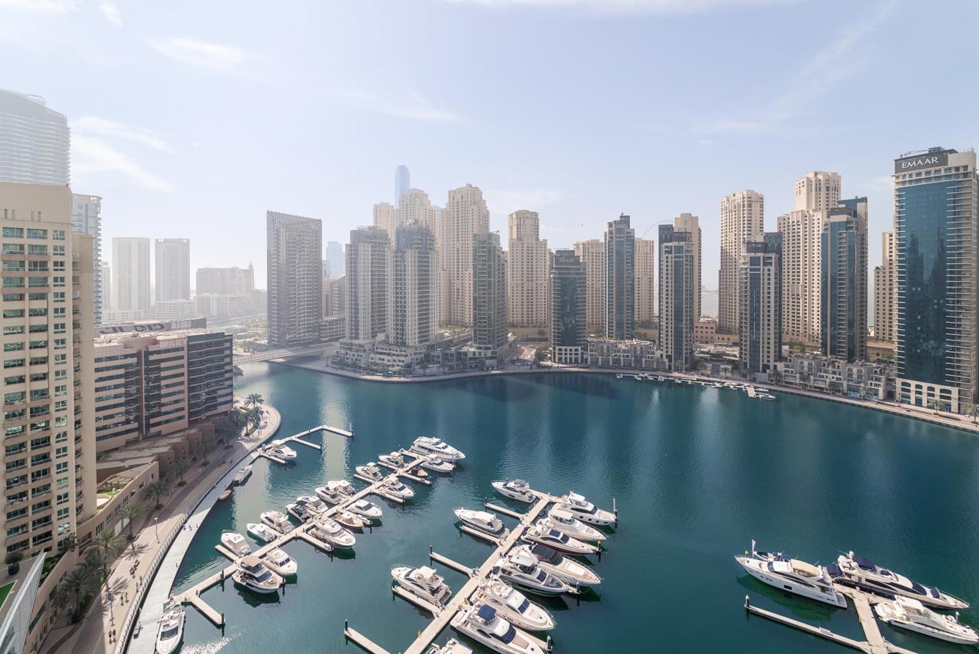Luxury Living At Vida Marina & Yacht Club Apartment