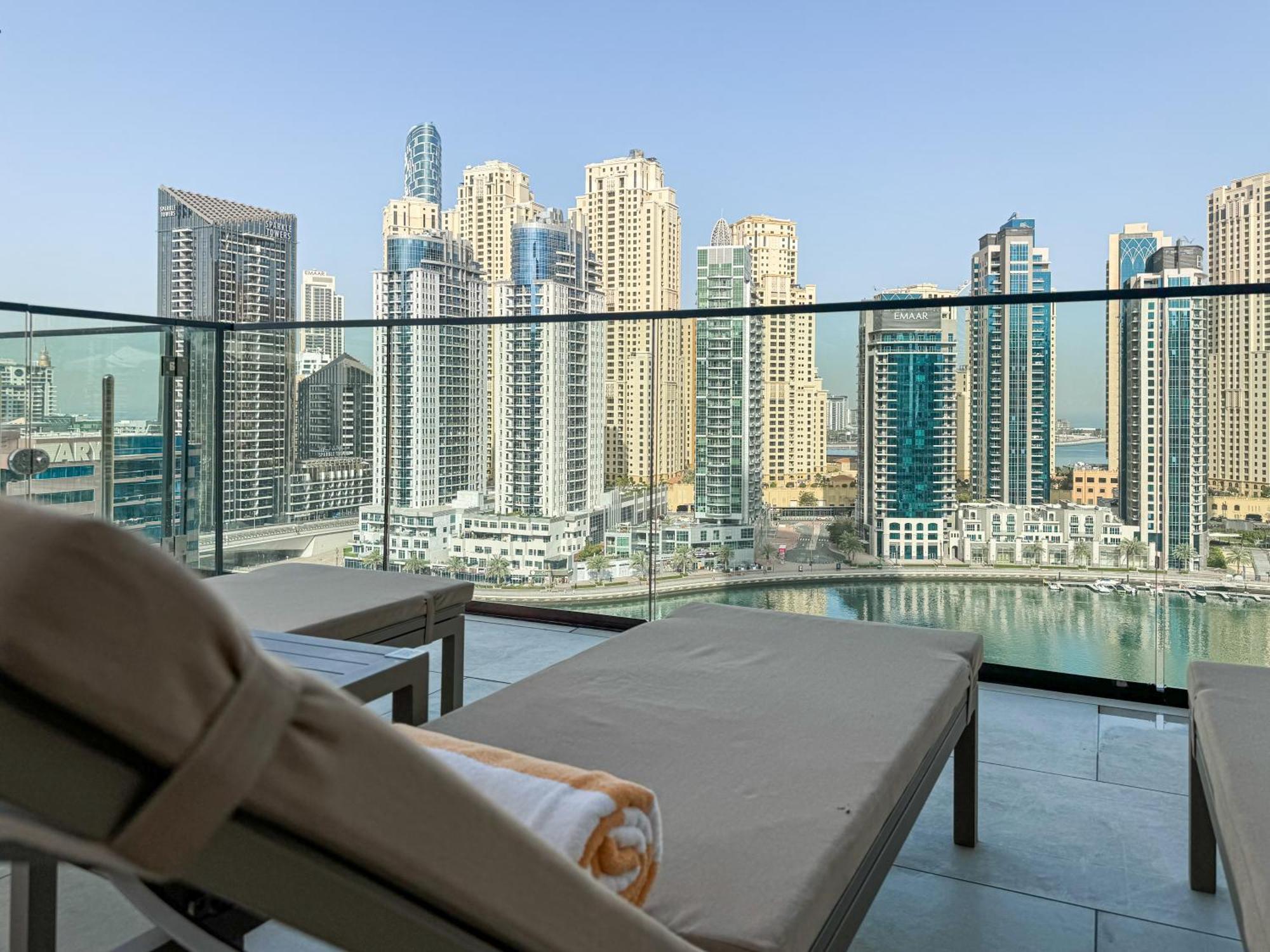 Luxury Living At Vida Marina & Yacht Club Apartment *