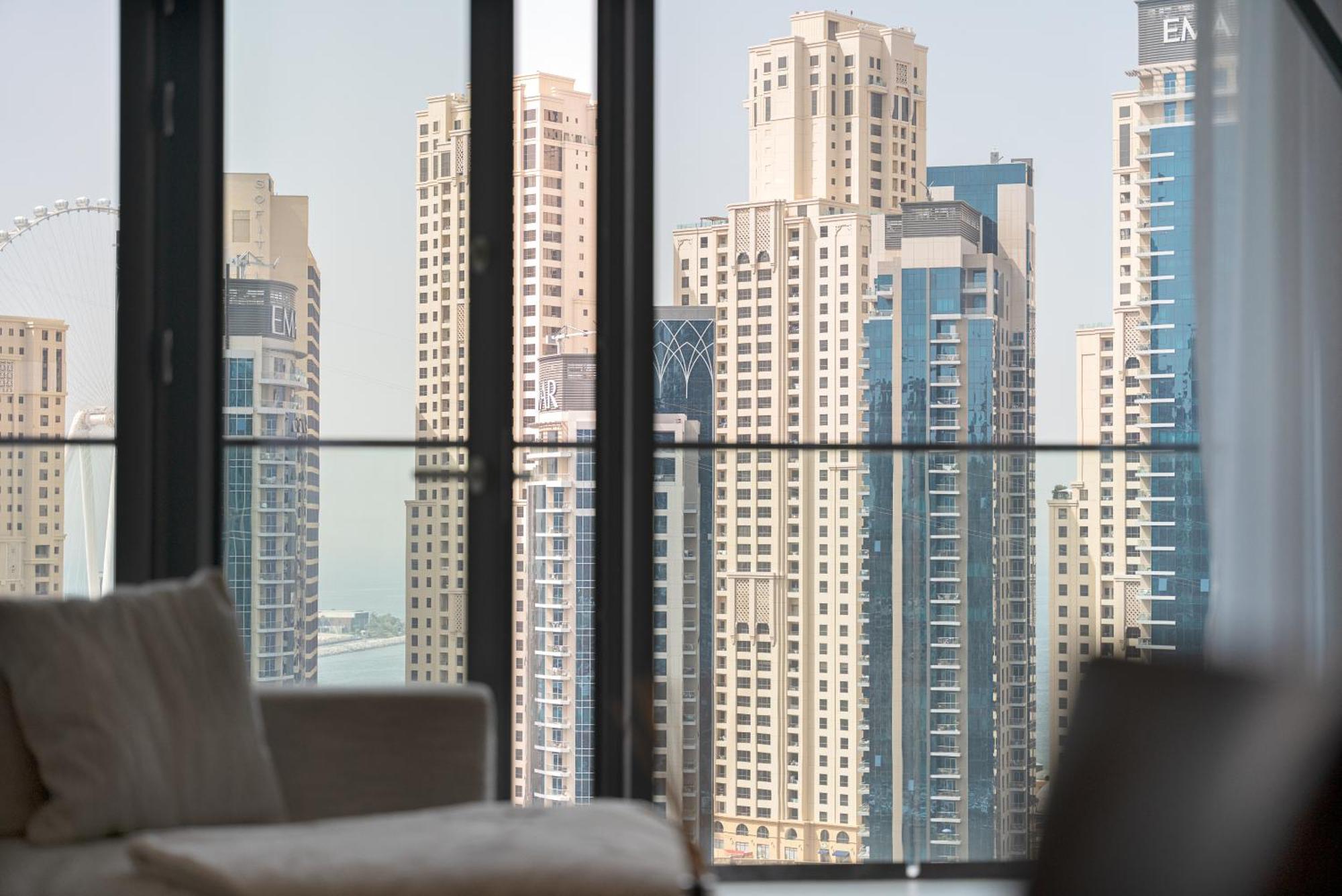Luxury Living At Vida Marina & Yacht Club