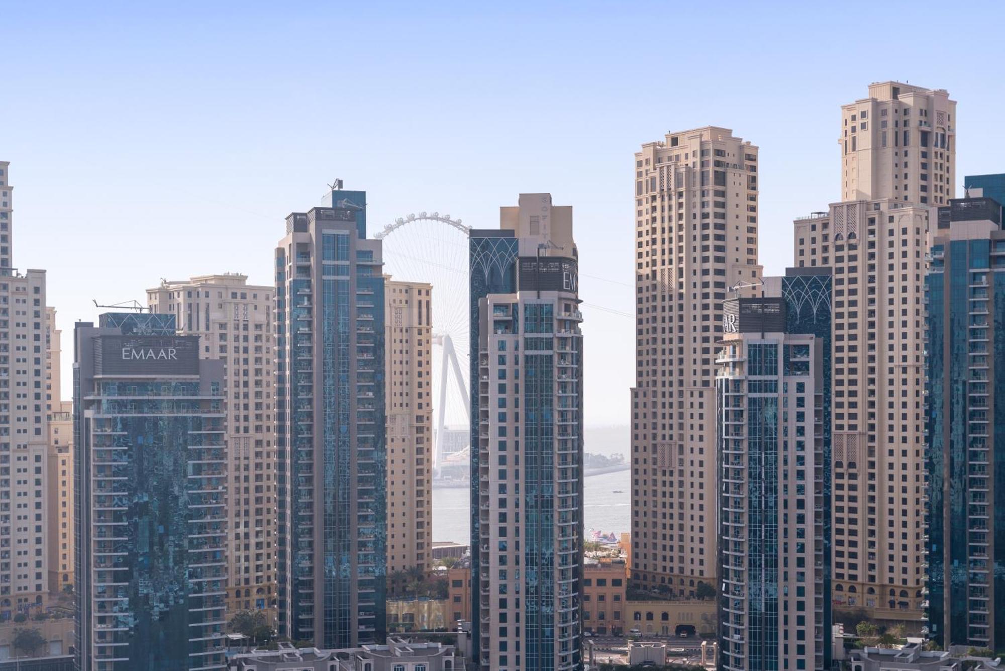 Luxury Living At Vida Marina & Yacht Club Dubai