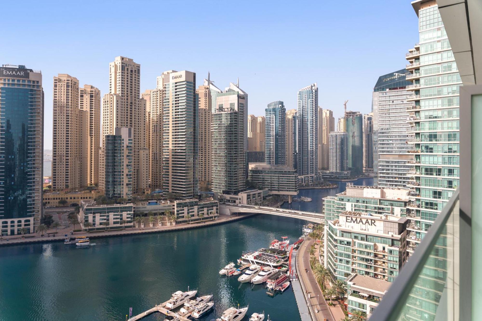 Luxury Living At Vida Marina & Yacht Club * Dubai