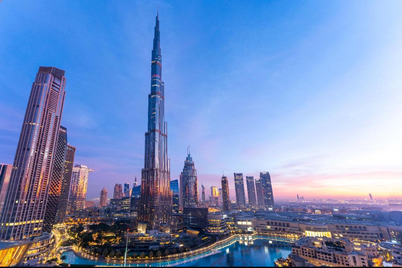 Spectacular Burj & Fountain View - Luxurious 3 Bedrooms & Maids - The Residences Dubai