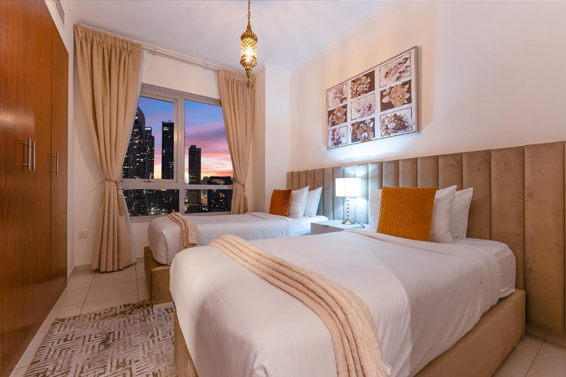 Spectacular Burj & Fountain View - Luxurious 3 Bedrooms & Maids - The Residences Apartamento *