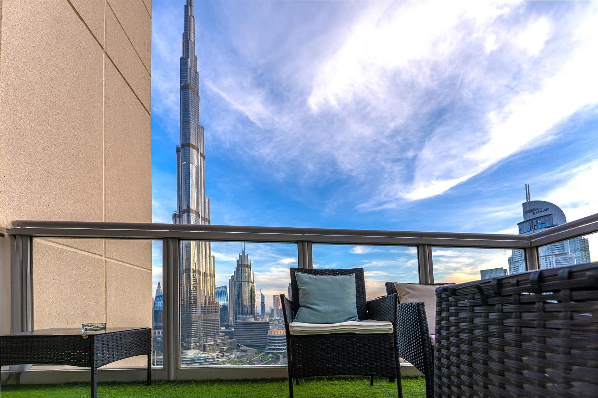 Spectacular Burj & Fountain View - Luxurious 3 Bedrooms & Maids - The Residences Apartamento