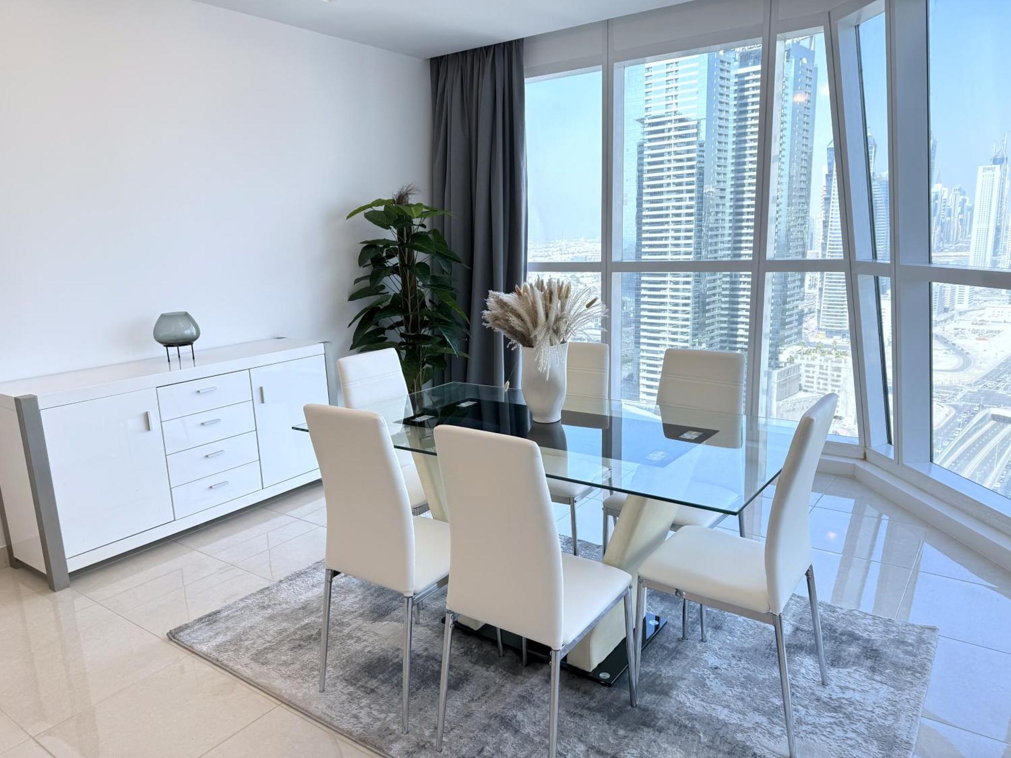 Deluxe With Panoramic View Near Metro * Dubai