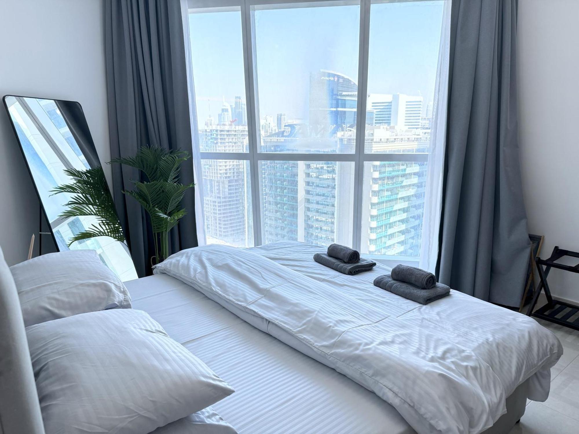 Apartment Deluxe With Panoramic View Near Metro Dubai