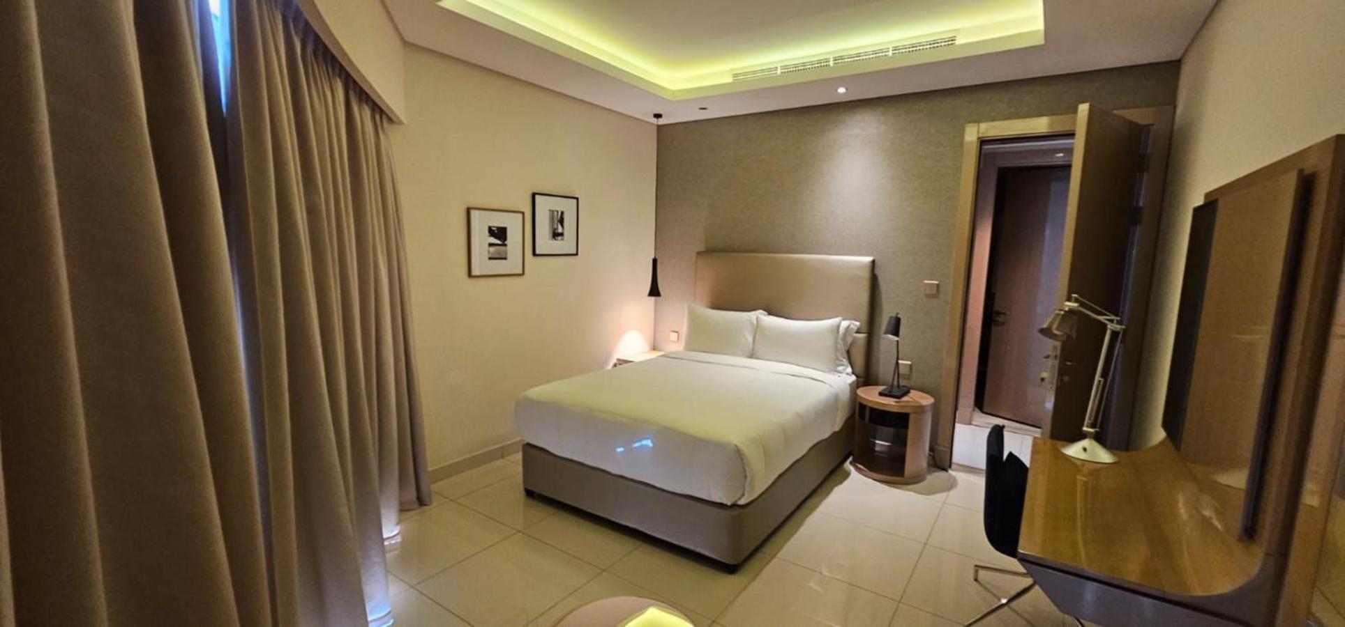 Paramount Towers - Elegant Apartamento Dubai