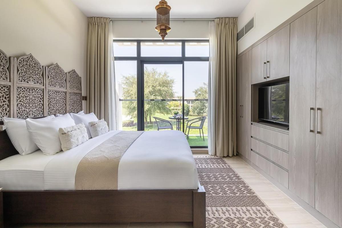 Frank Porter - Damac Hills Richmond Villa
