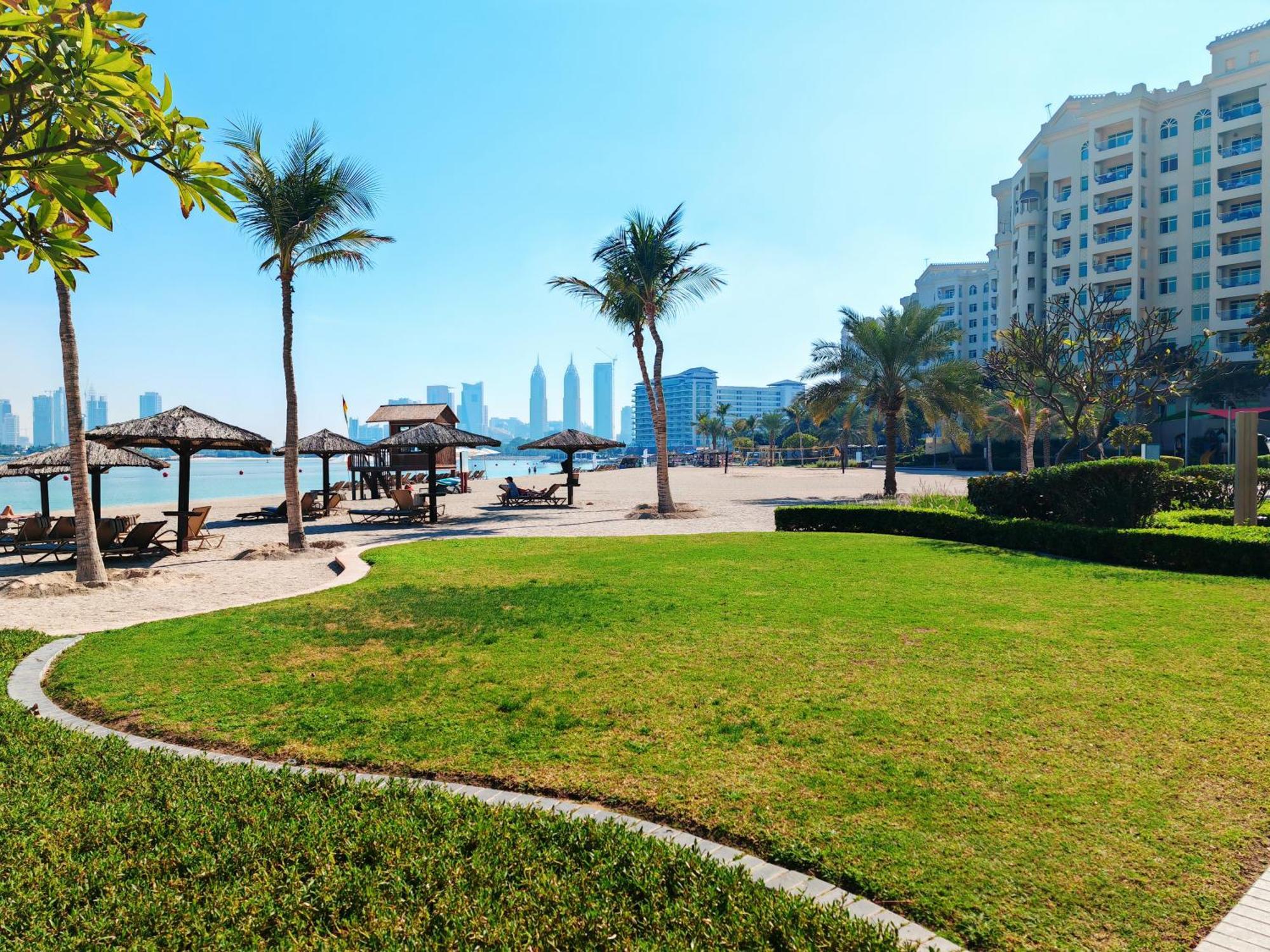 Apartment Seaside Serenity Elegant 1br Escape In Palm Jumeirah By La Buena Vida Homes *