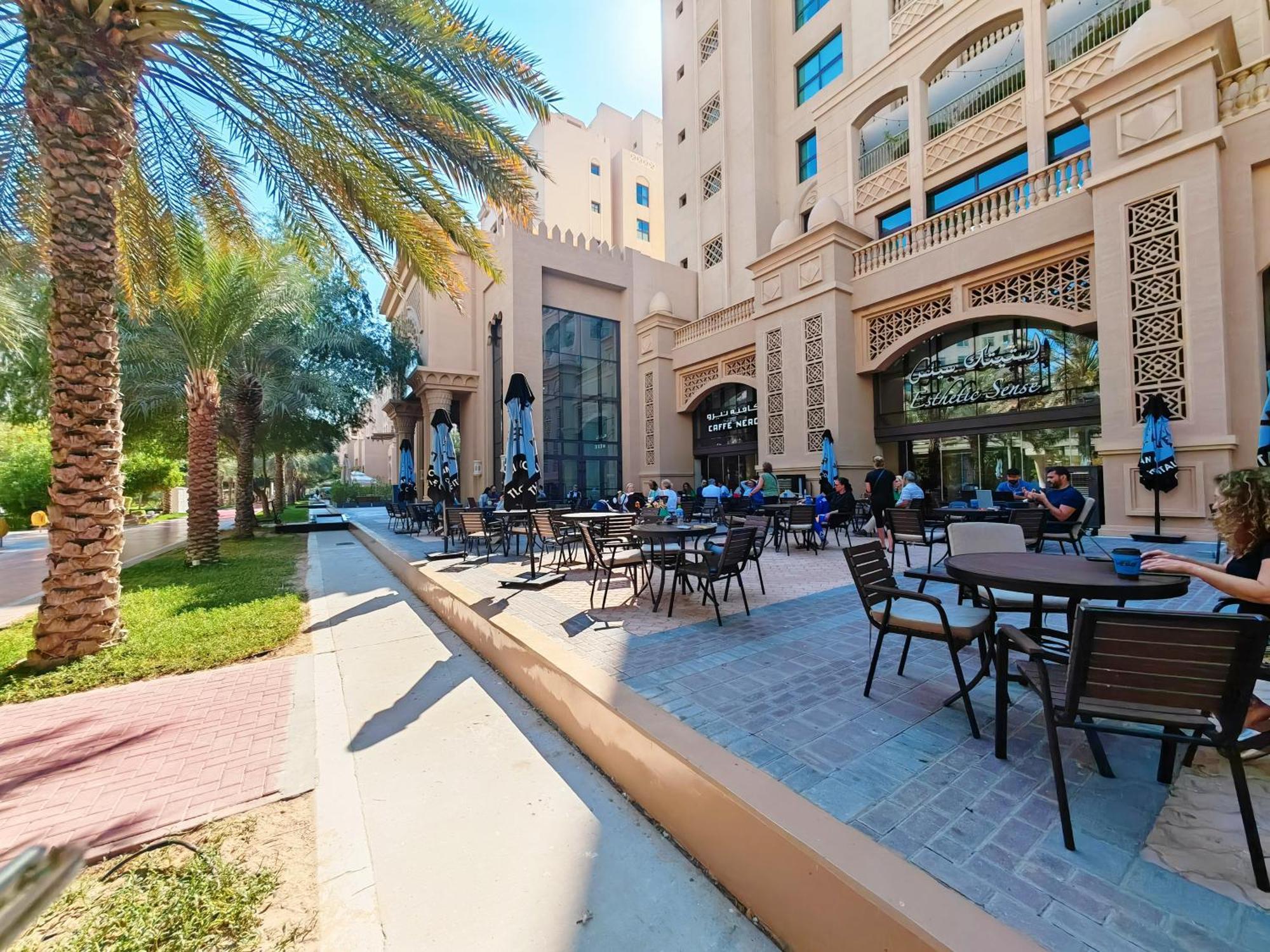 Seaside Serenity Elegant 1br Escape In Palm Jumeirah By La Buena Vida Homes Apartment *