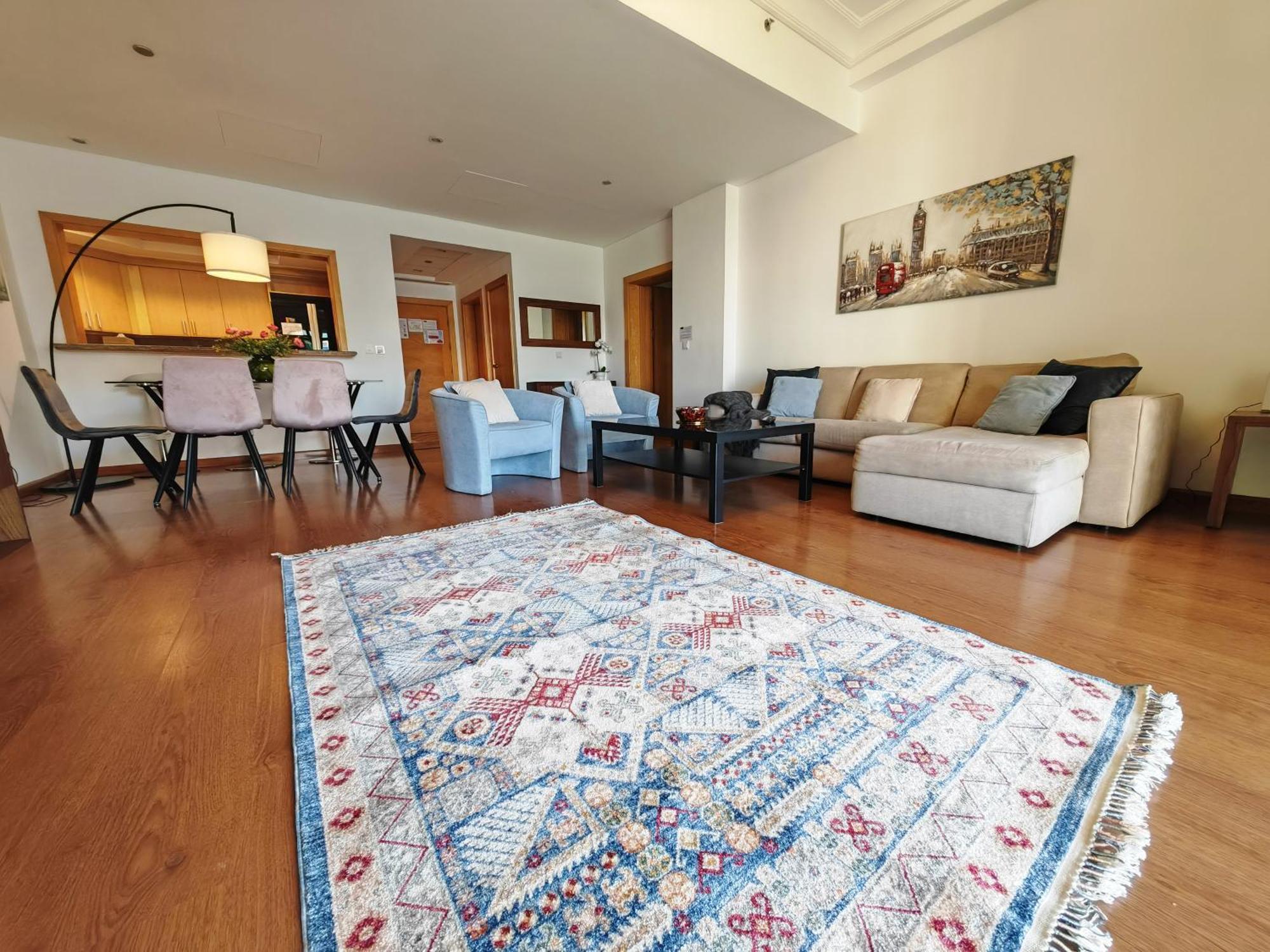 Seaside Serenity Elegant 1br Escape In Palm Jumeirah By La Buena Vida Homes *