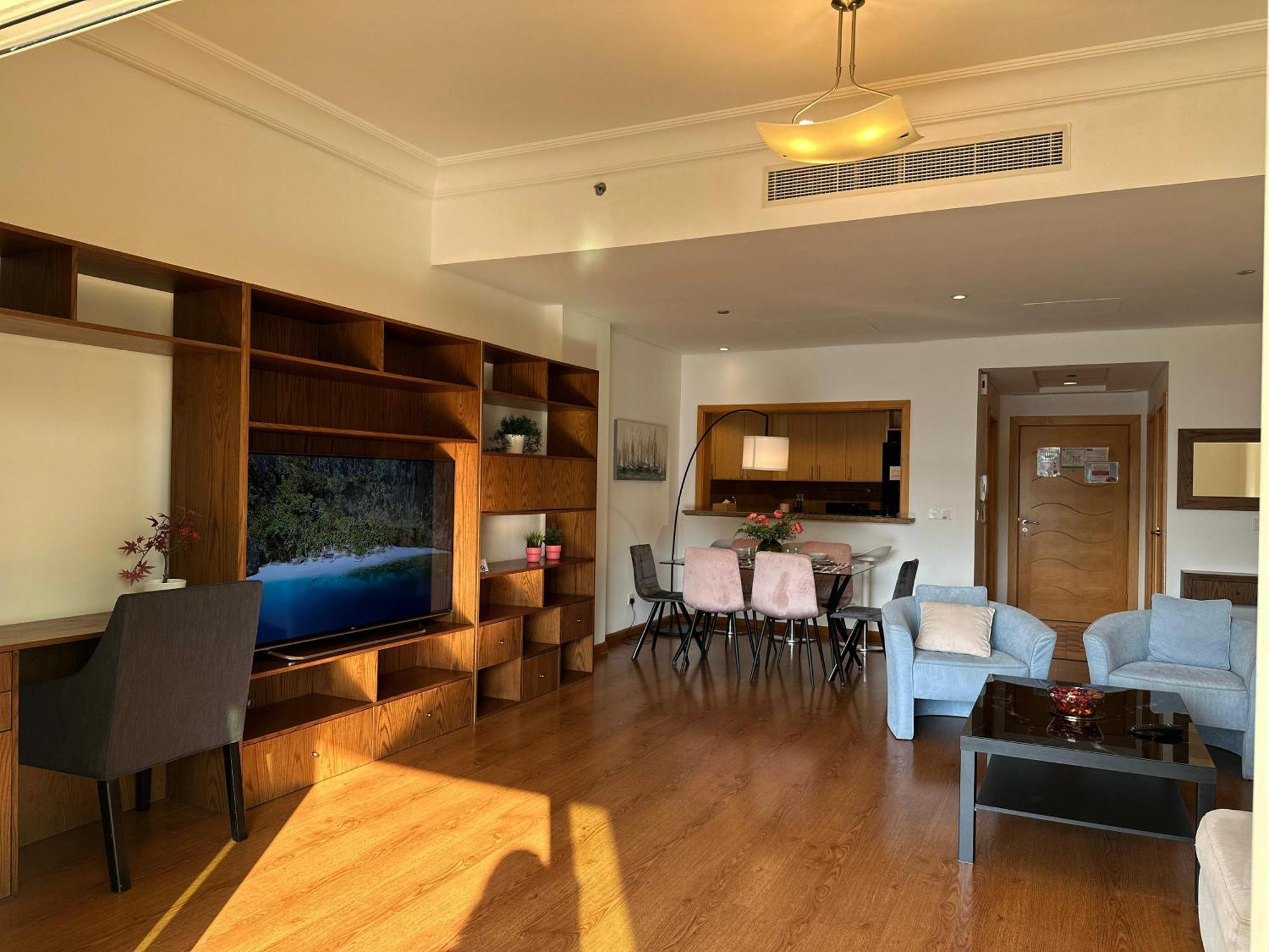 Apartment Seaside Serenity Elegant 1br Escape In Palm Jumeirah By La Buena Vida Homes *