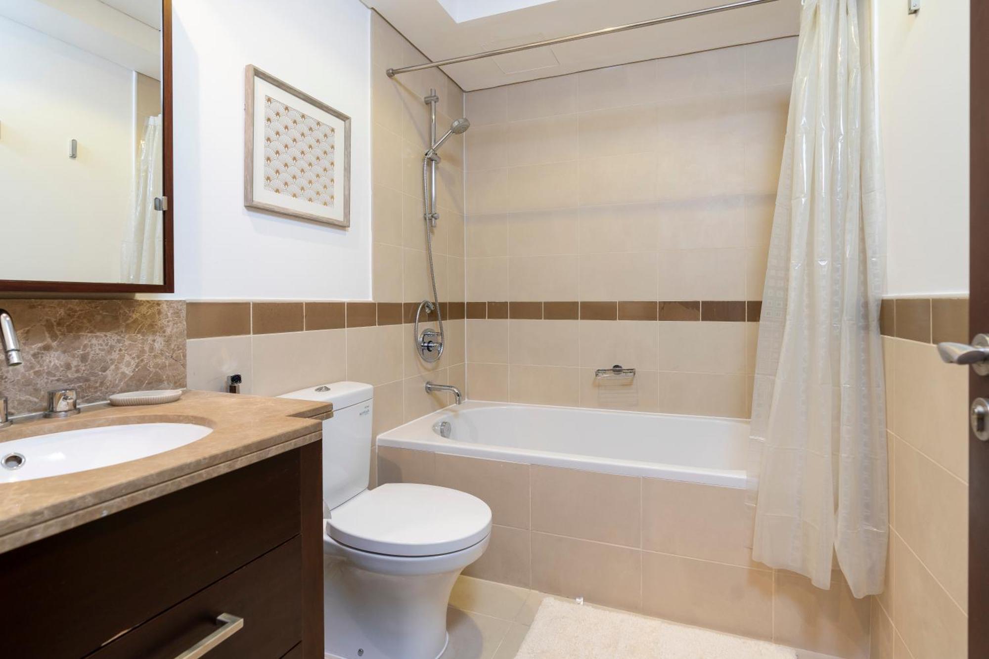 Prestige Living 2br With Full Burj Khalifa And Fountain View By Apartamento Dubai
