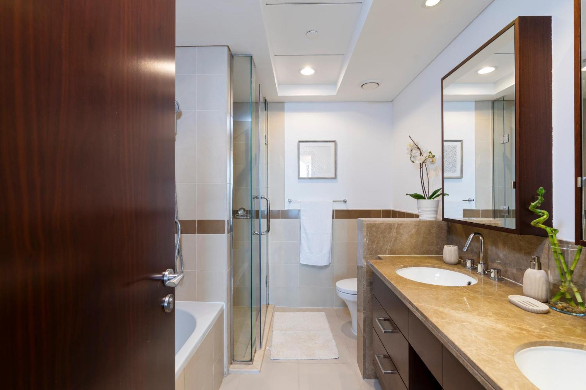 Prestige Living 2br With Full Burj Khalifa And Fountain View By Dubai