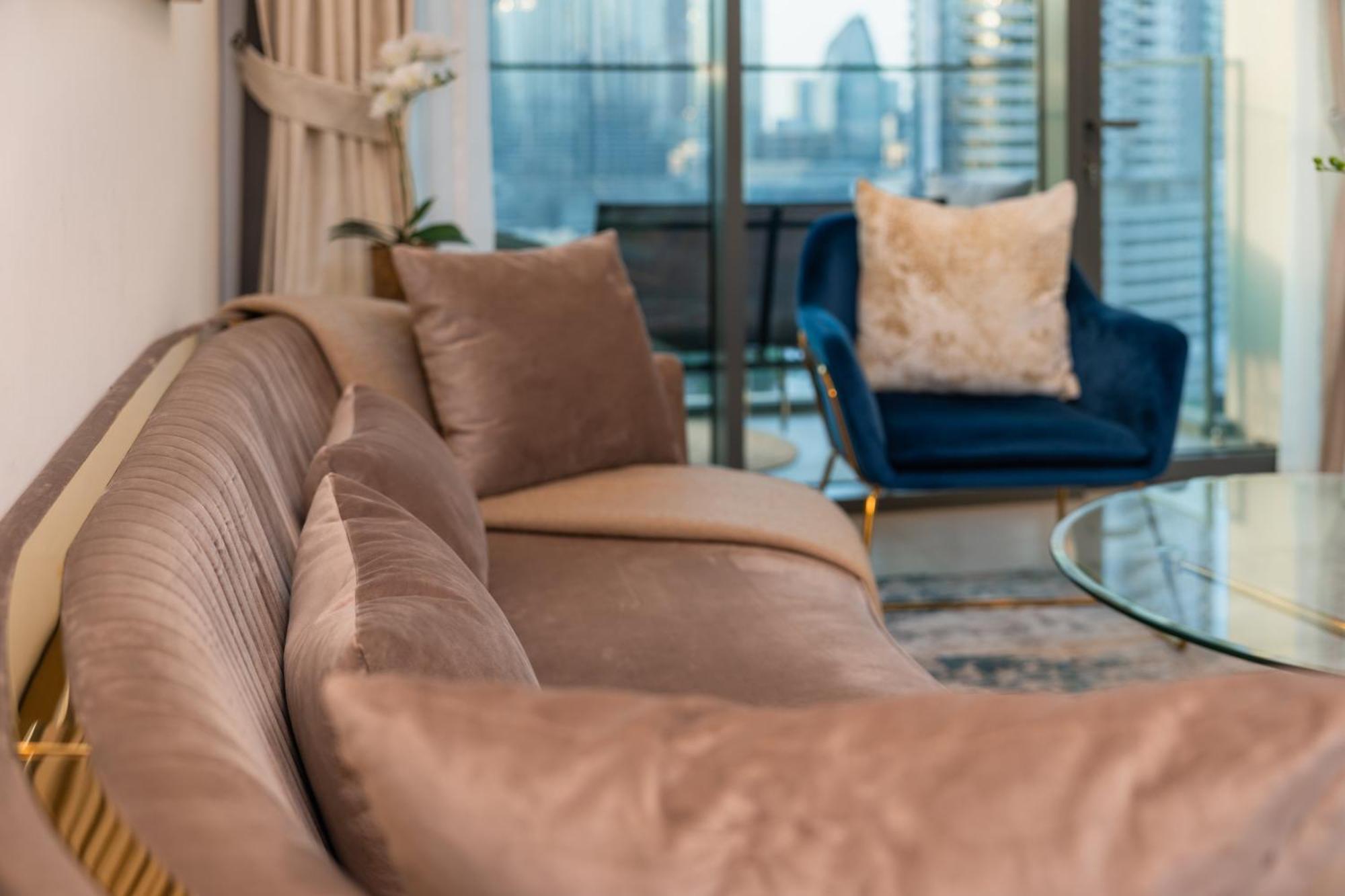 Prime Retreats @ Burj Royale By Emaar Daire