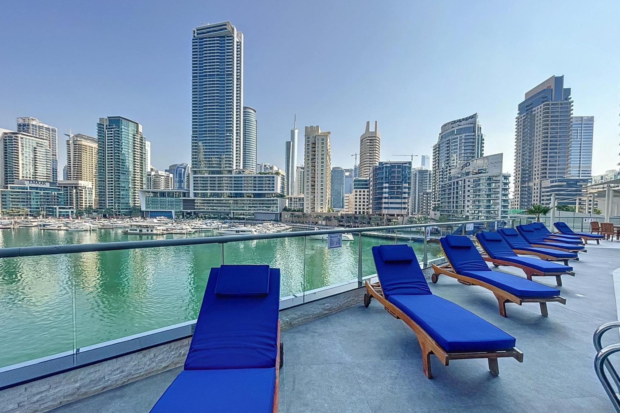 The Point Tower - Chic One Bedroom Apartment Dubai