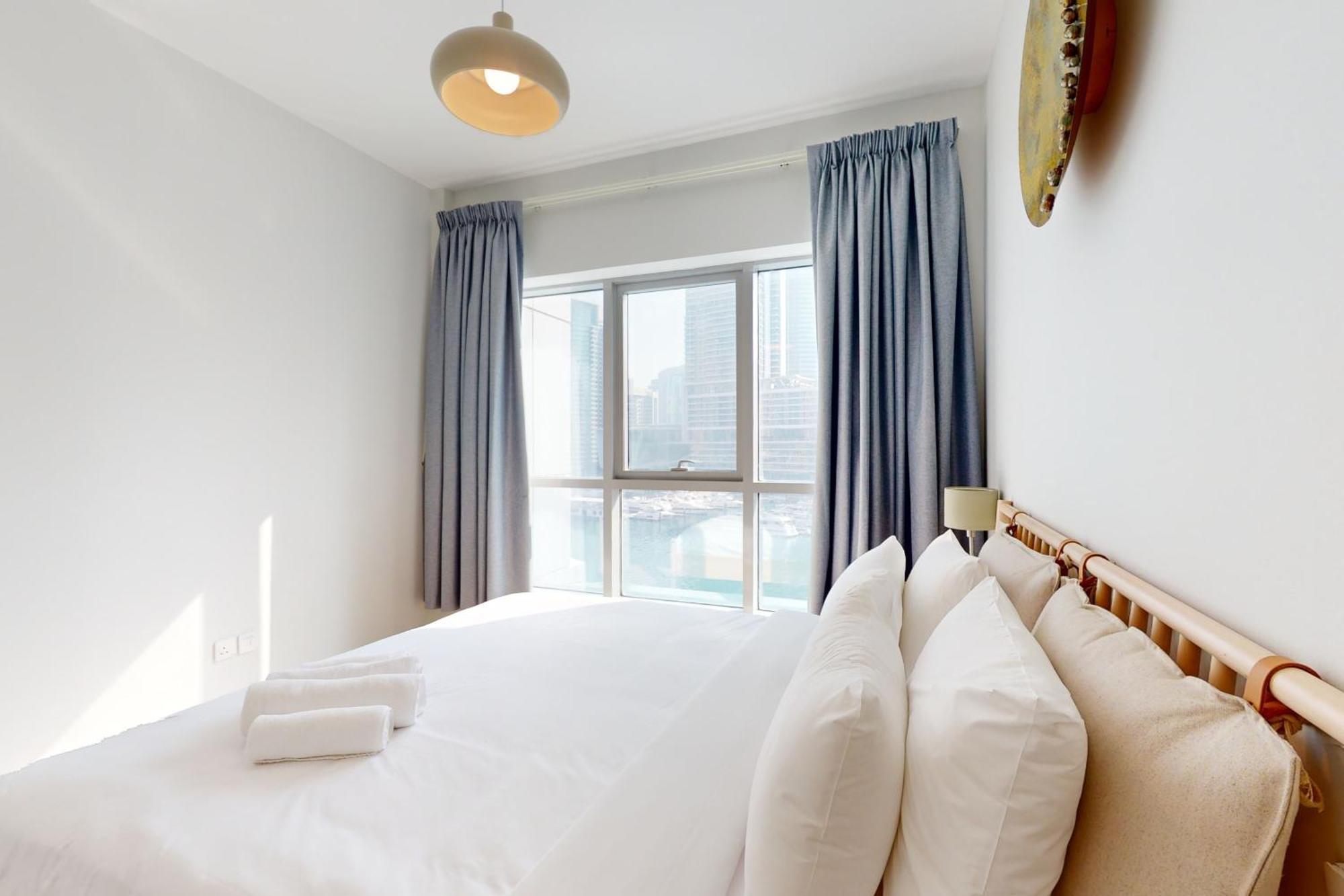 The Point Tower - Chic One Bedroom Apartment