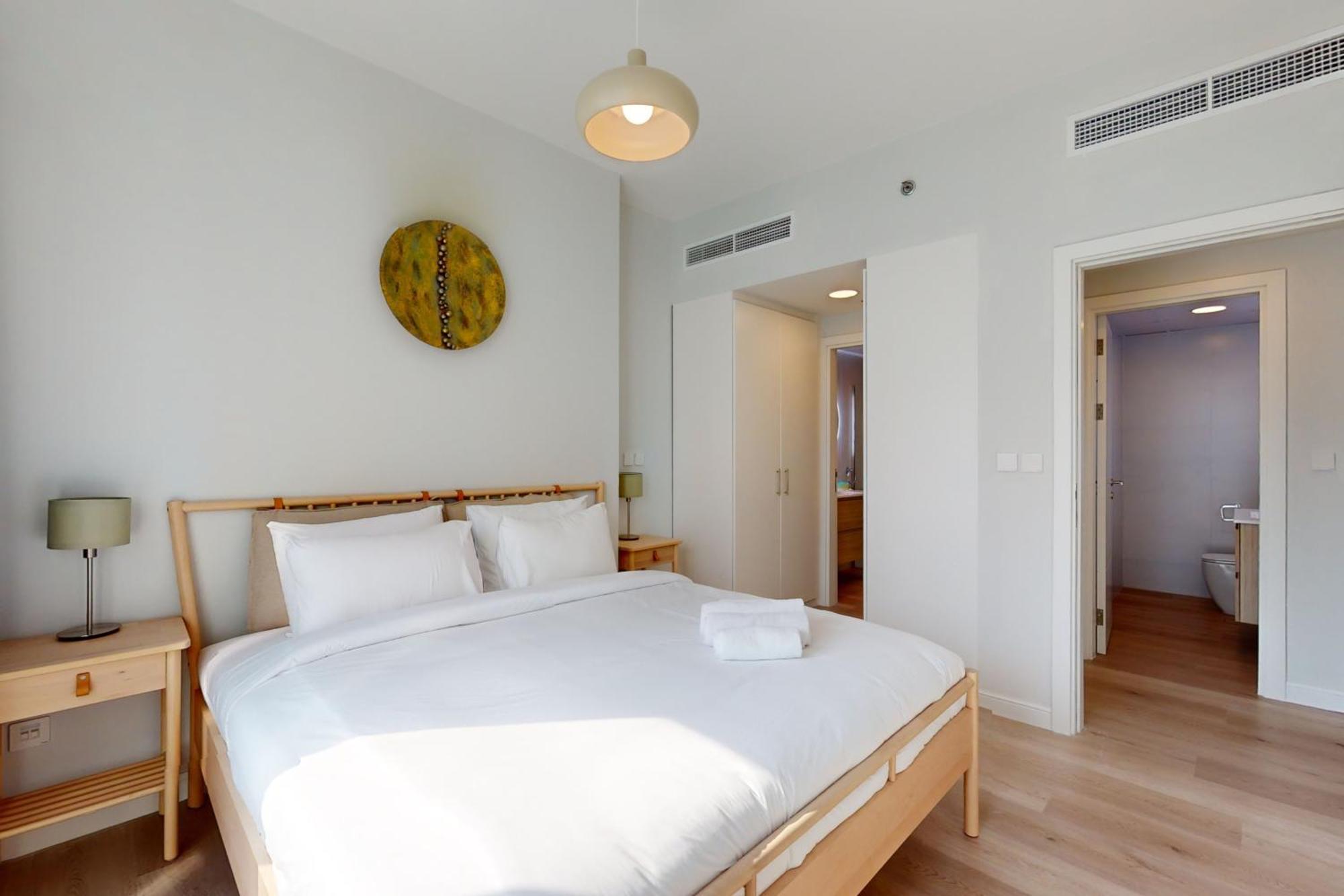 Apartment The Point Tower - Chic One Bedroom *