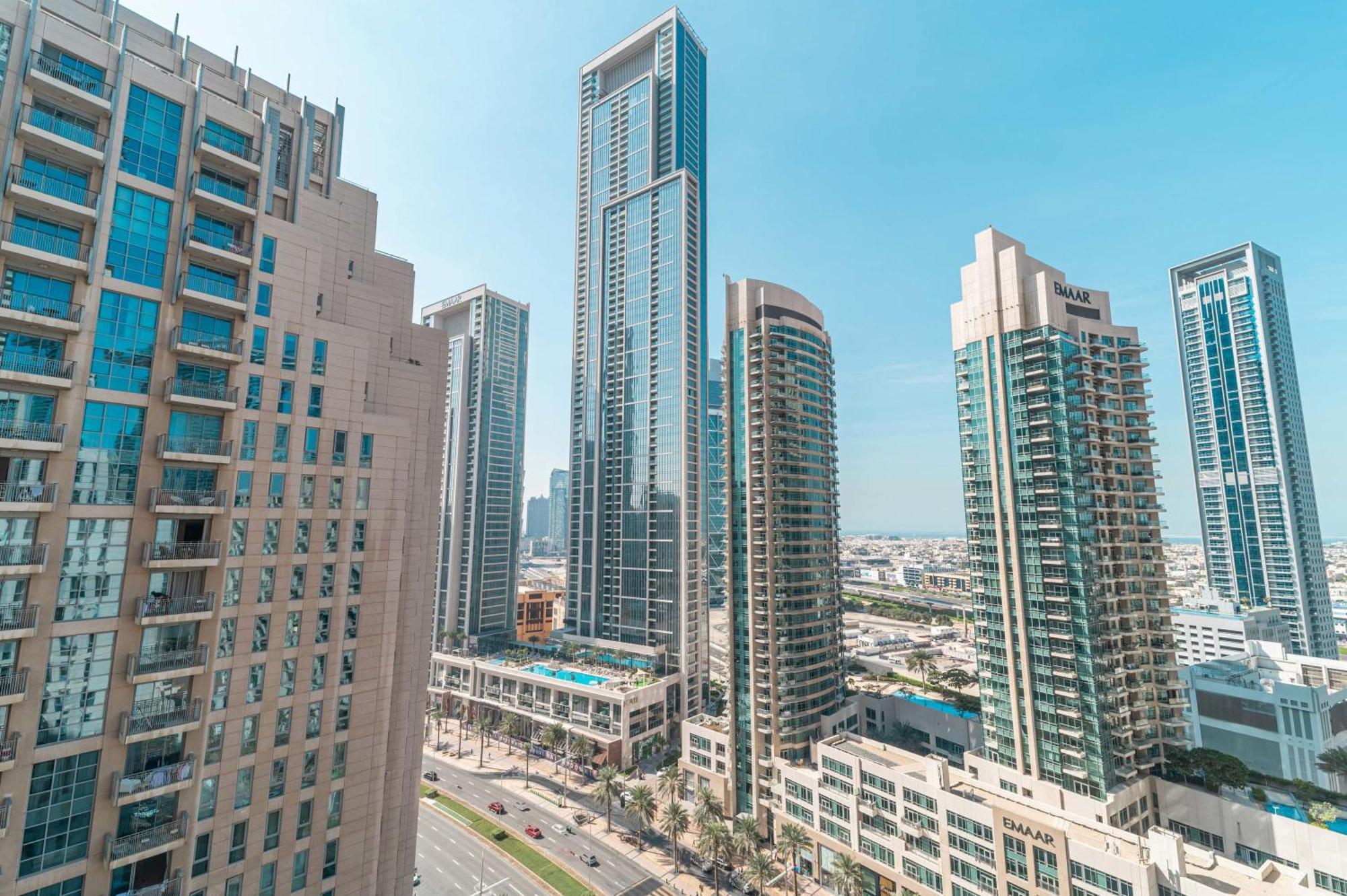 Frank Porter - Stand Point * Dubai