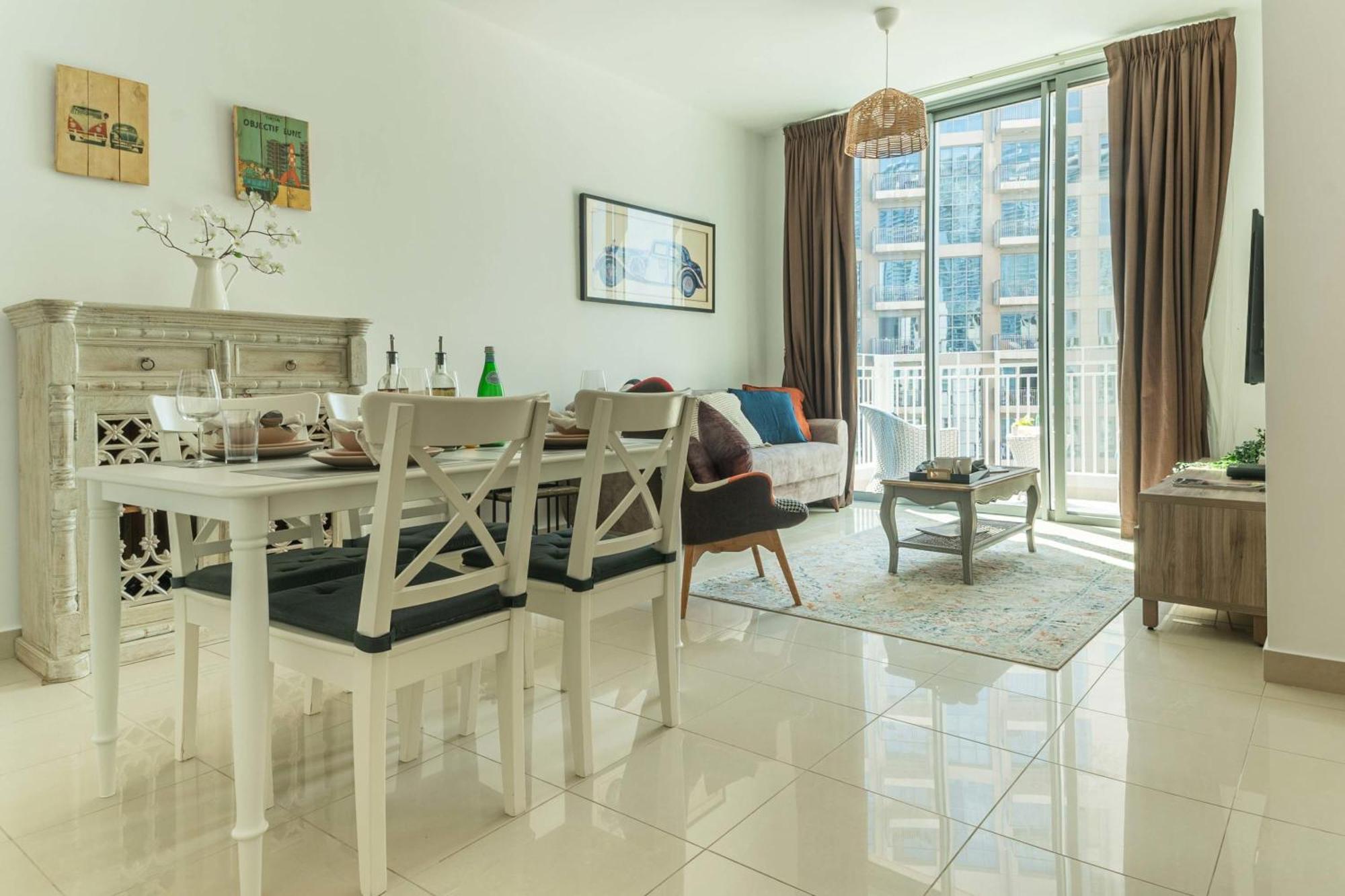 Frank Porter - Stand Point Apartment