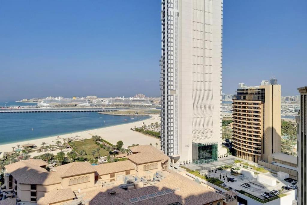 Seaside Spacious With Vibrant Vibes In Jbr By Sweet Homes