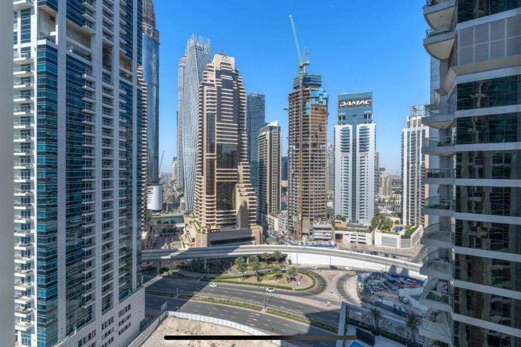 Nr Beach/2 Bed Upgraded/terrace