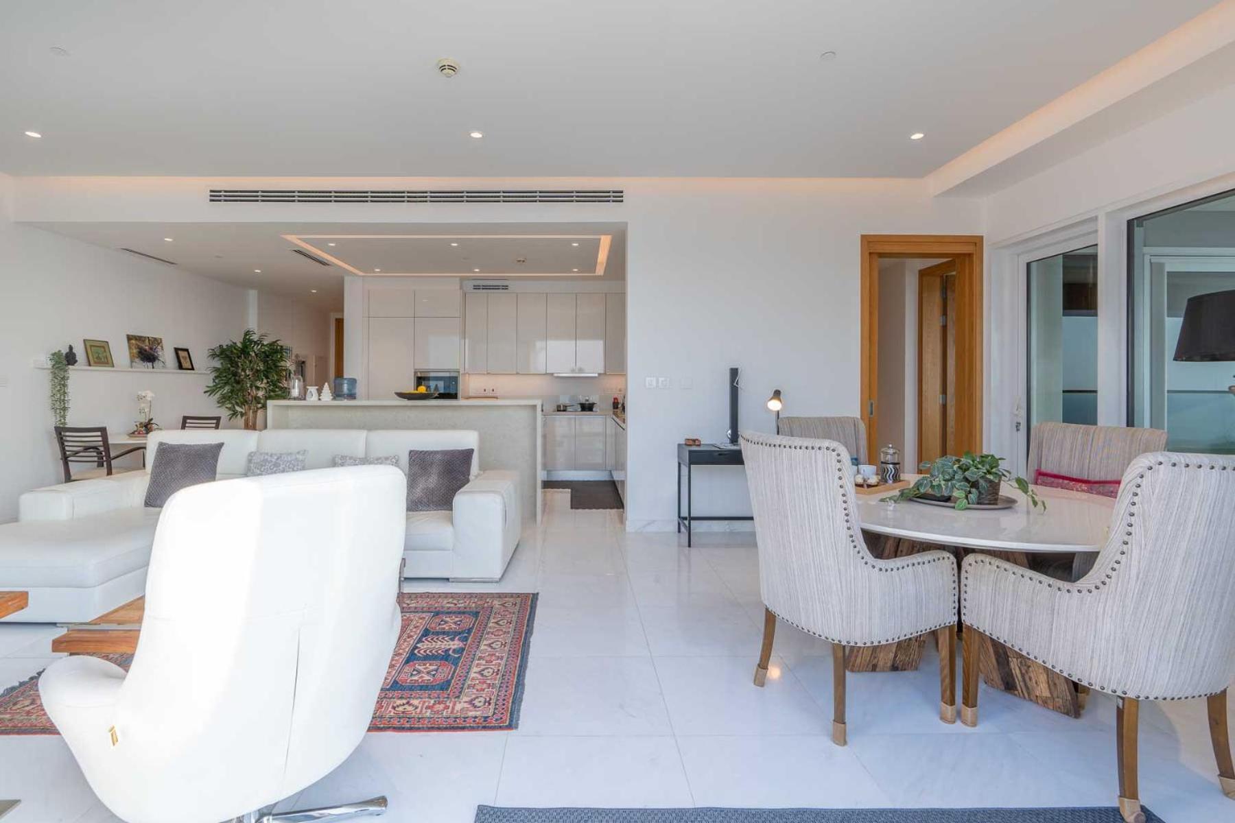 Stunning Seaview Luxury Building Jbr *