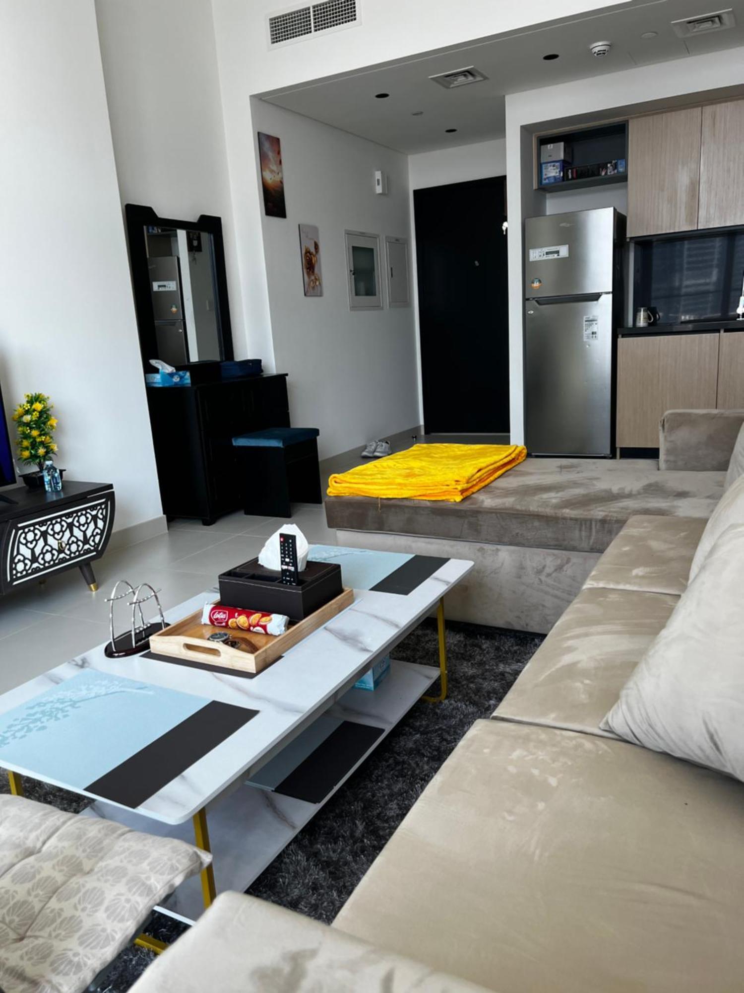 Brand New 1bhk Near Burj Khalifa-burj Crown Tower Apartment