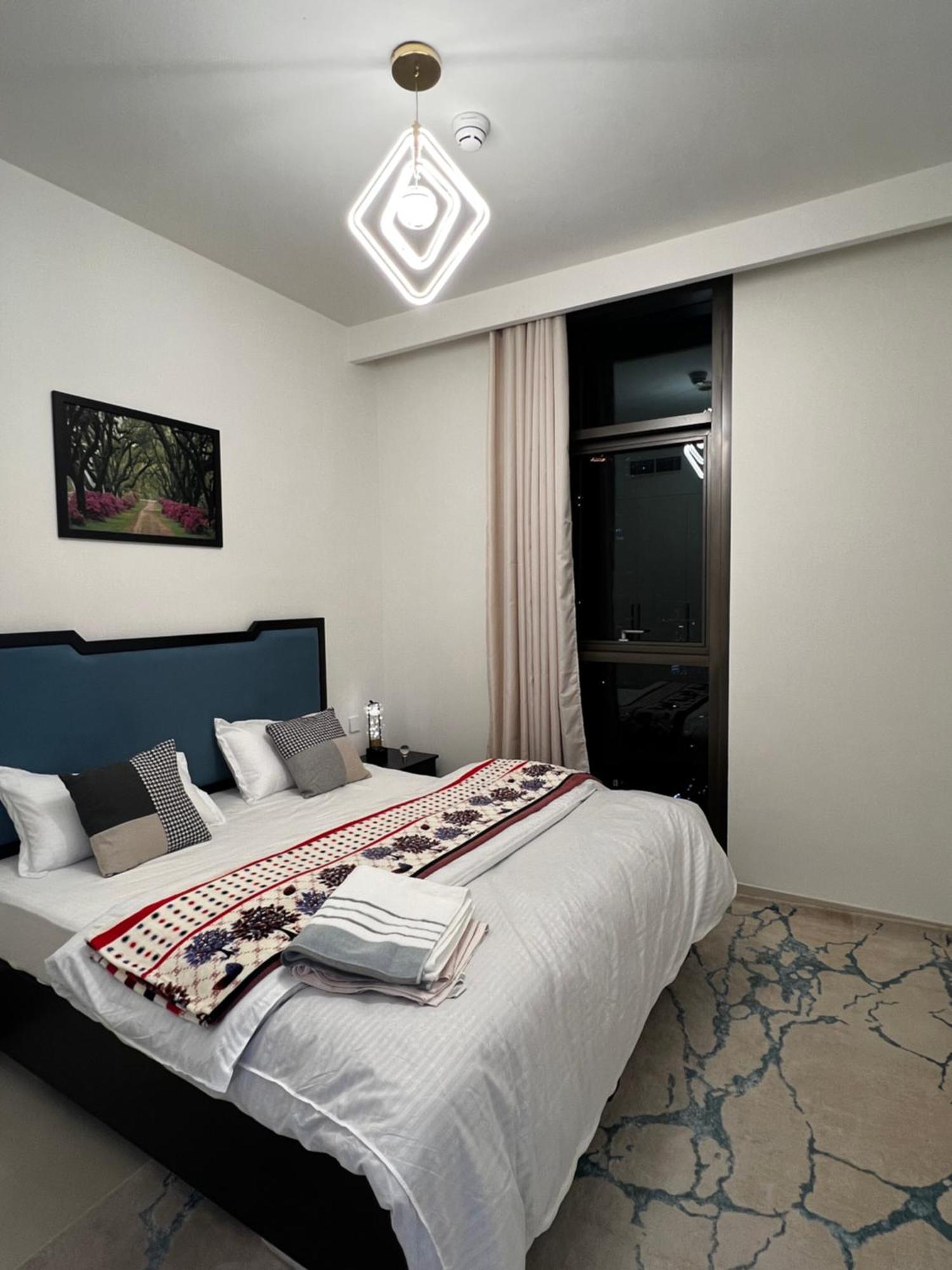 Apartment Brand New 1bhk Near Burj Khalifa-burj Crown Tower Dubai