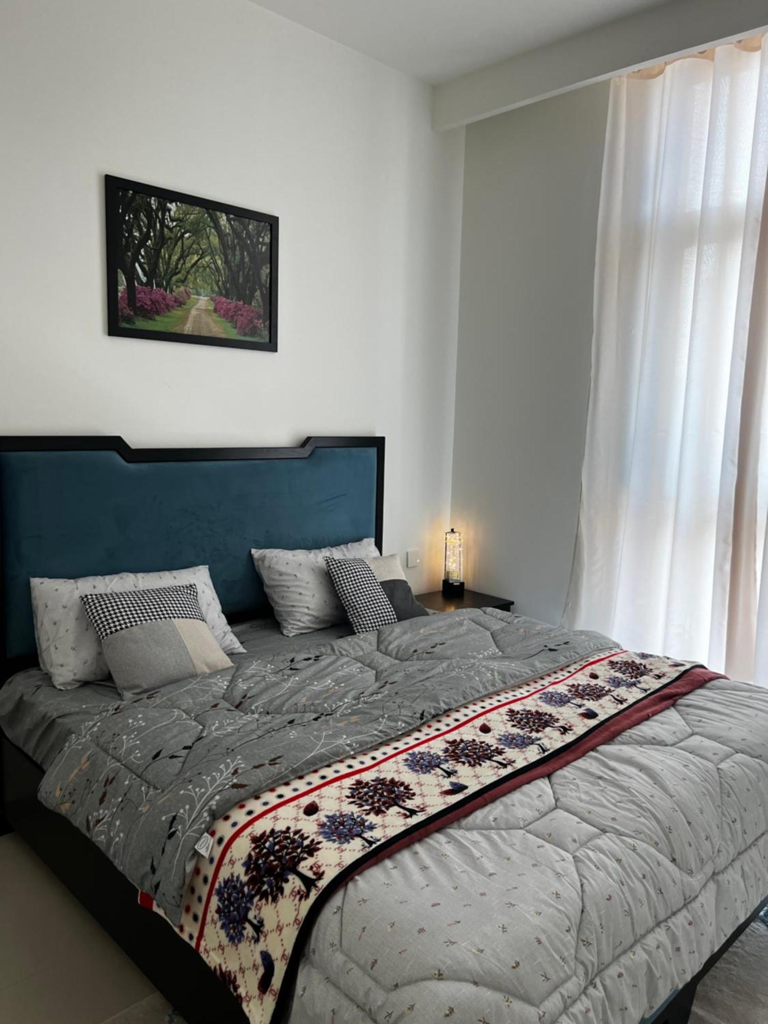 Brand New 1bhk Near Burj Khalifa-burj Crown Tower Apartment