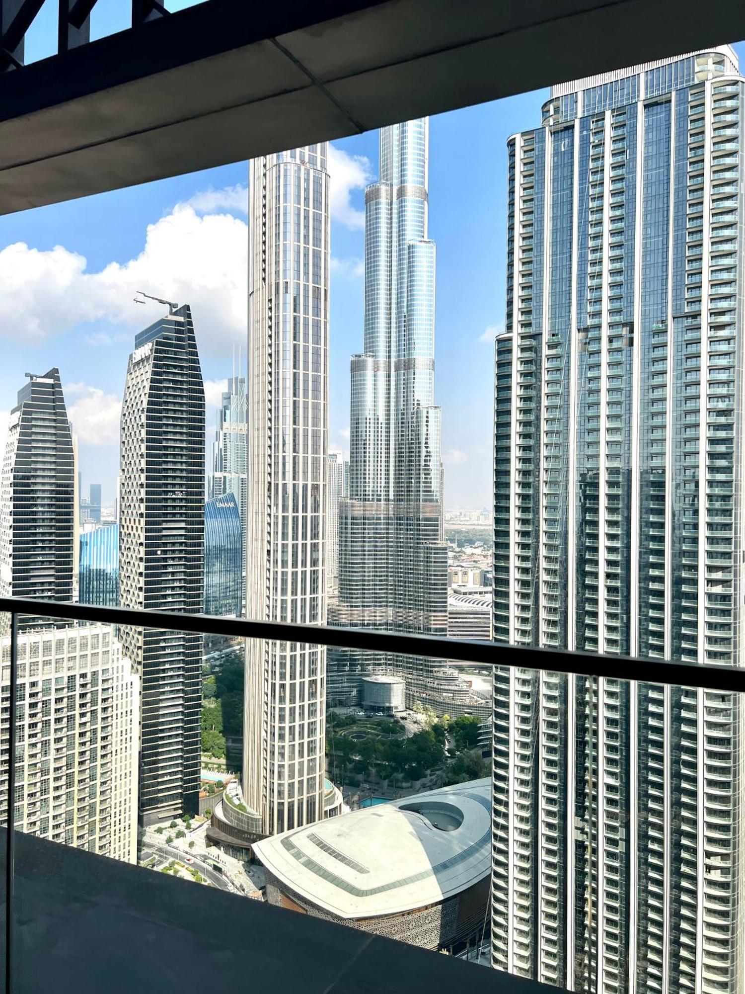 Brand New 1bhk Near Burj Khalifa-burj Crown Tower Apartment *