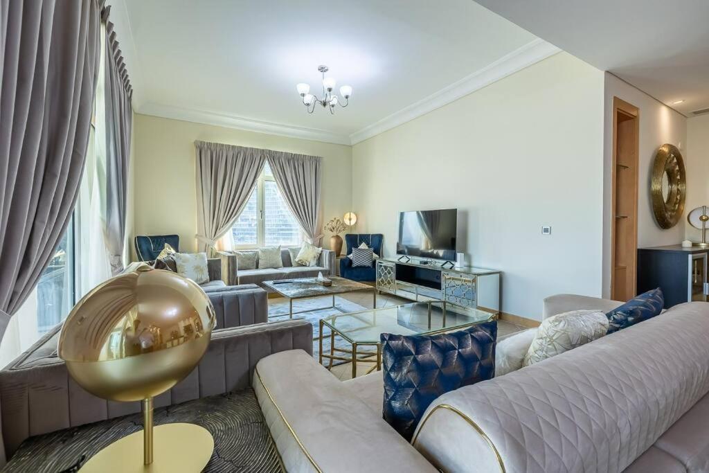 Fully Upgraded, Amazing 3 Maid At The Palm *