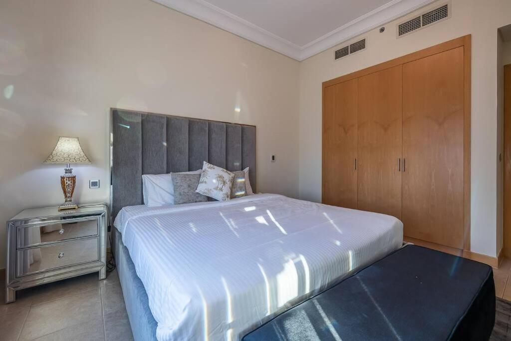 Apartment Fully Upgraded, Amazing 3 Maid At The Palm Dubai