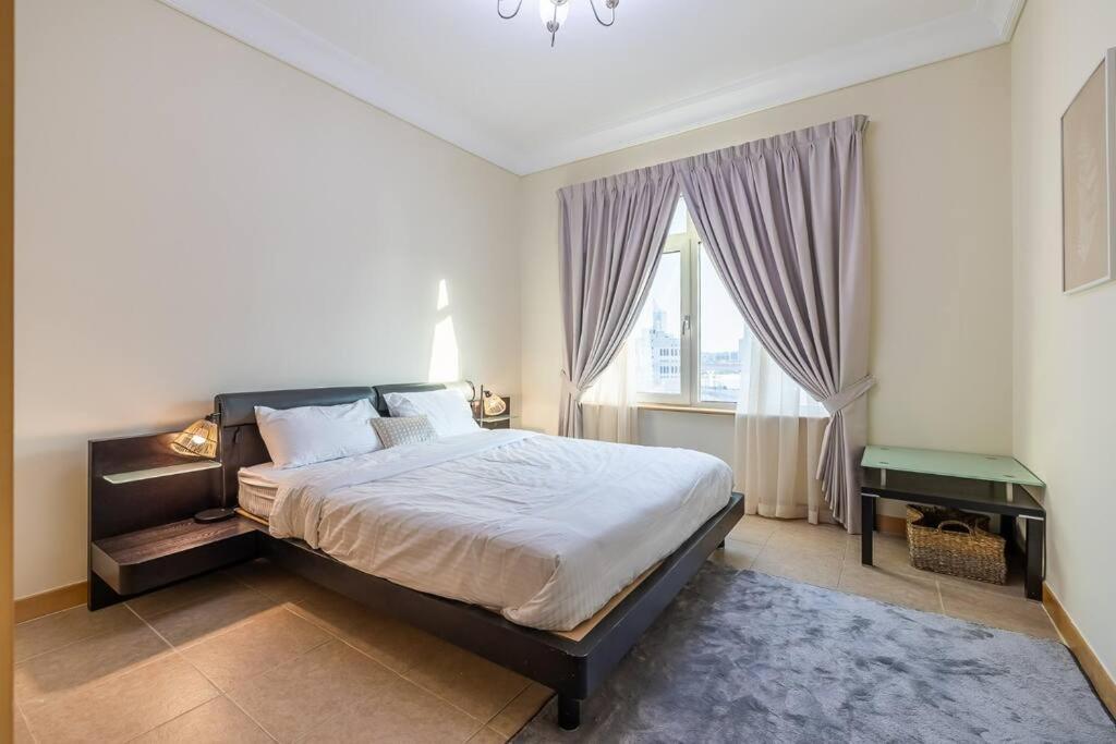 Fully Upgraded, Amazing 3 Maid At The Palm * Dubai