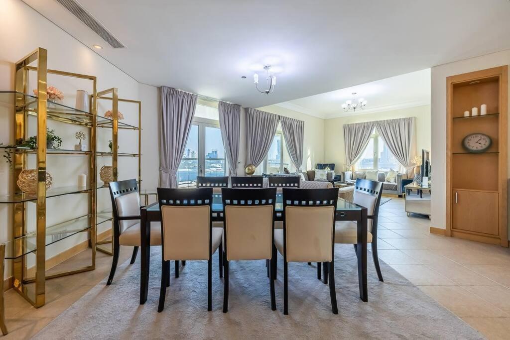 Fully Upgraded, Amazing 3 Maid At The Palm Dubai