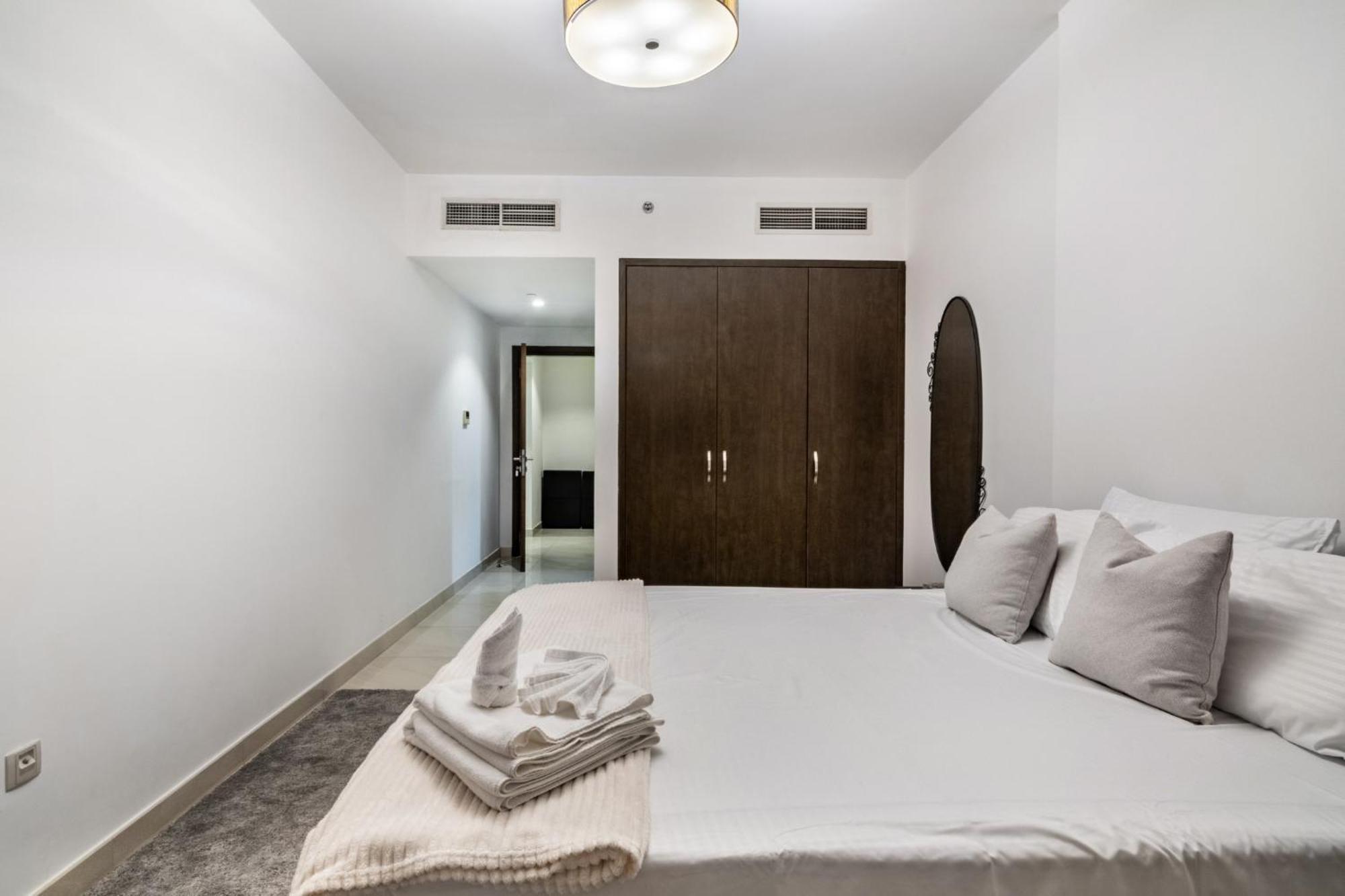 Baytik - Amazing 1 Bedroom In Jvc Apartment *