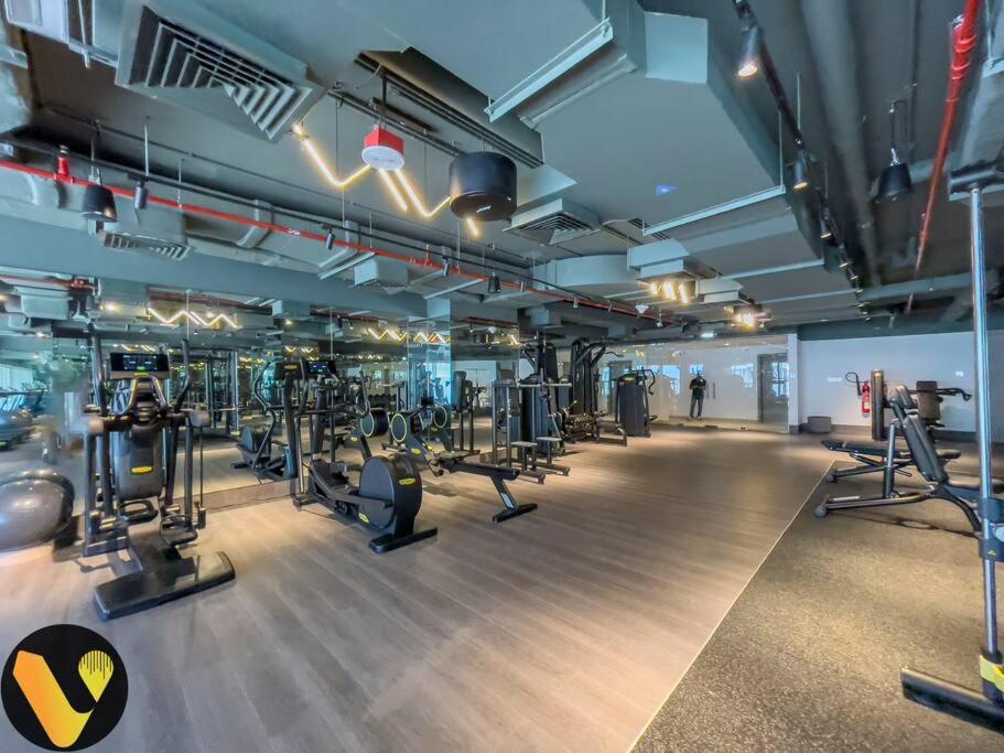 Vogue Sterling East Near Mall & Burj Khalifa *