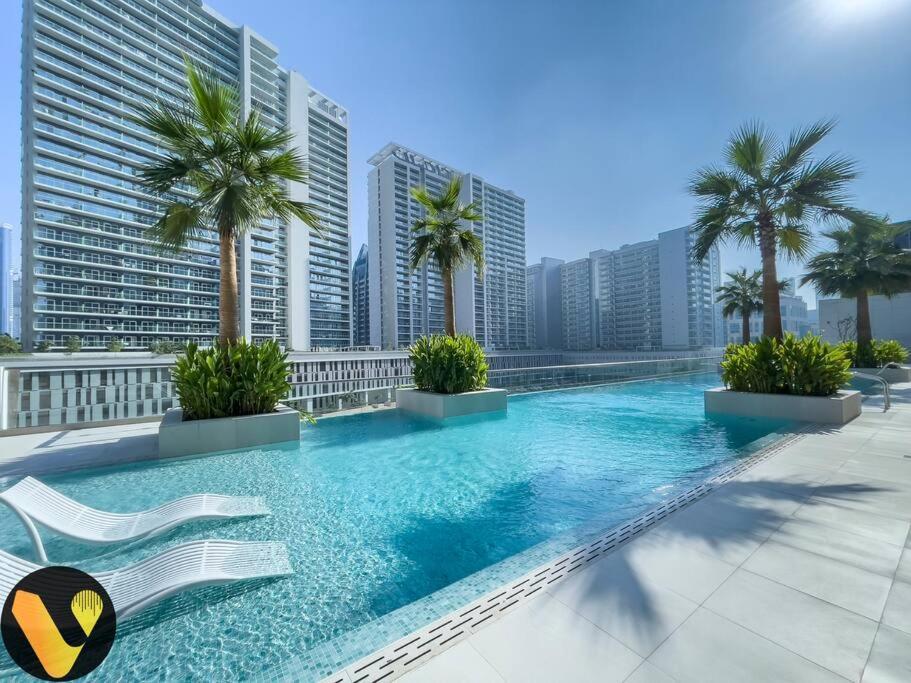 Vogue Sterling East Near Mall & Burj Khalifa