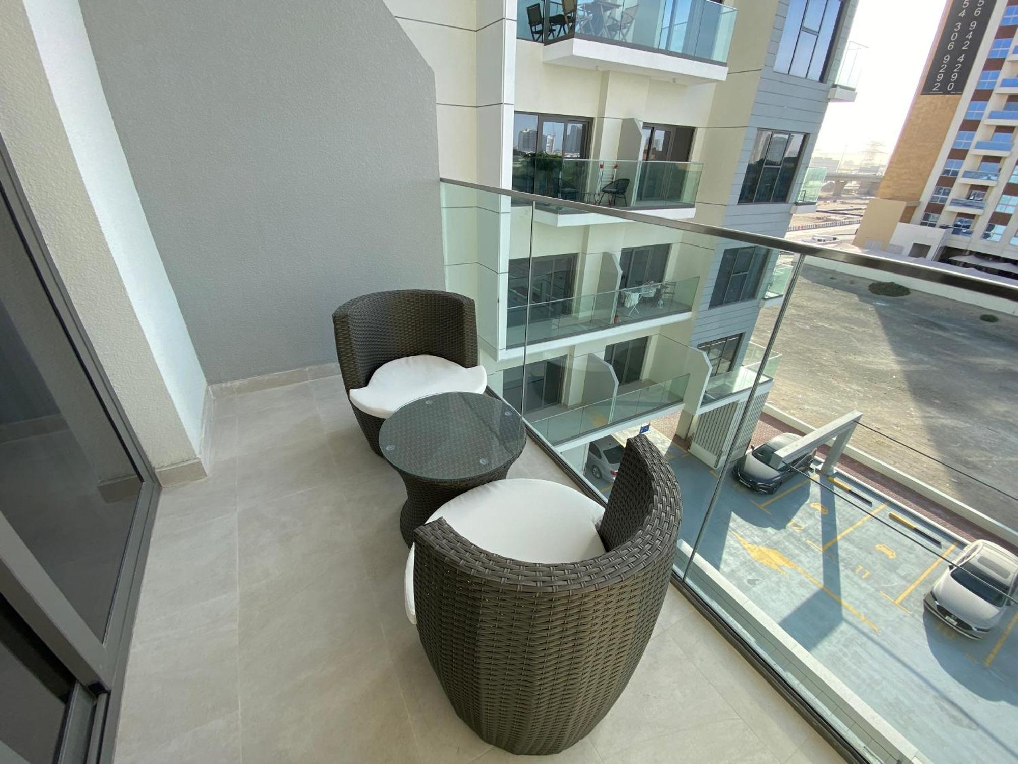 Beautiful Whit Pool Rooftop Near Metro Apartment *