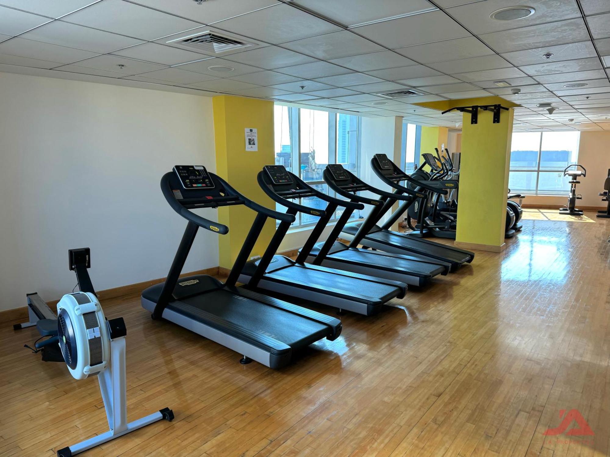 Cozy Marina & Sea View In Bay Tower Marina With Modern Gym & Pool, Steps To & Metro Apartment Dubai