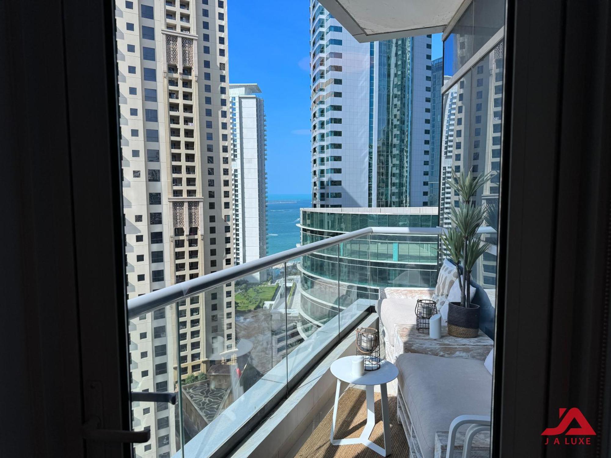 Cozy Marina & Sea View In Bay Tower Marina With Modern Gym & Pool, Steps To & Metro