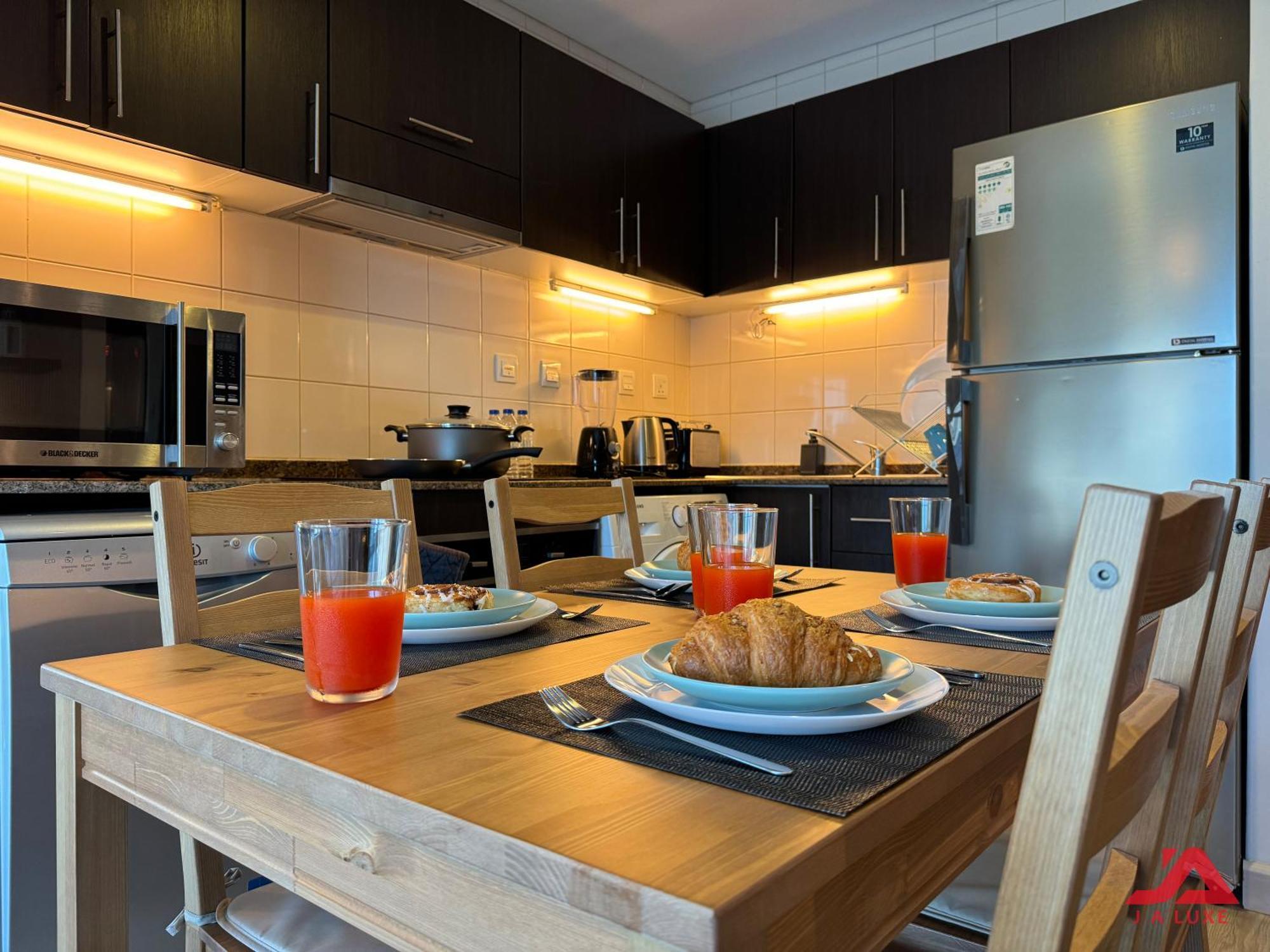 Cozy Marina & Sea View In Bay Tower Marina With Modern Gym & Pool, Steps To & Metro Apartment *