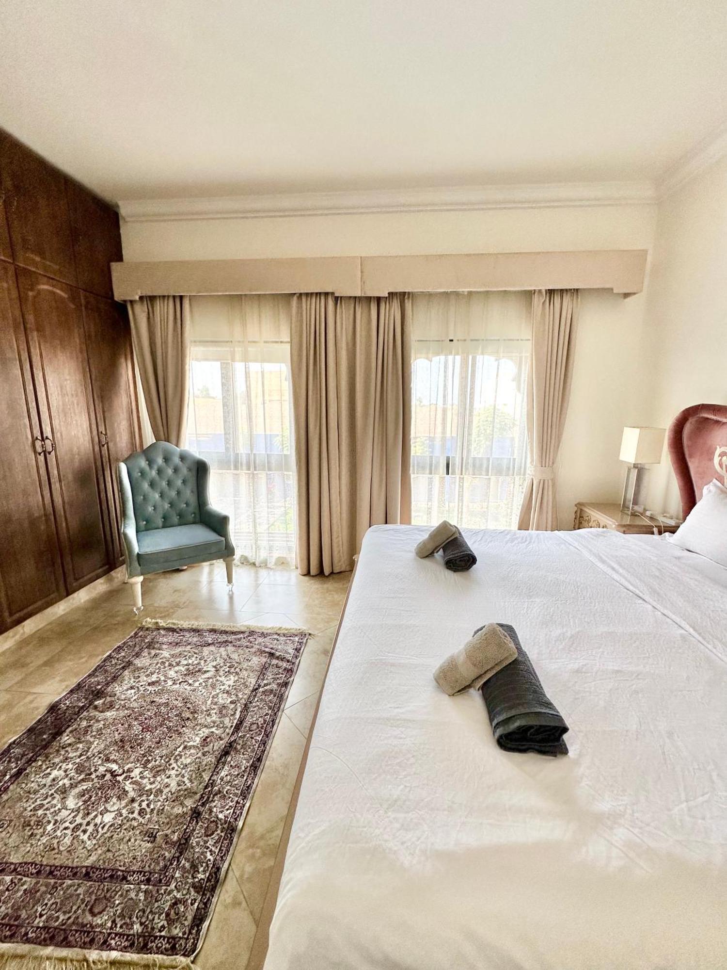 Dari Guest house