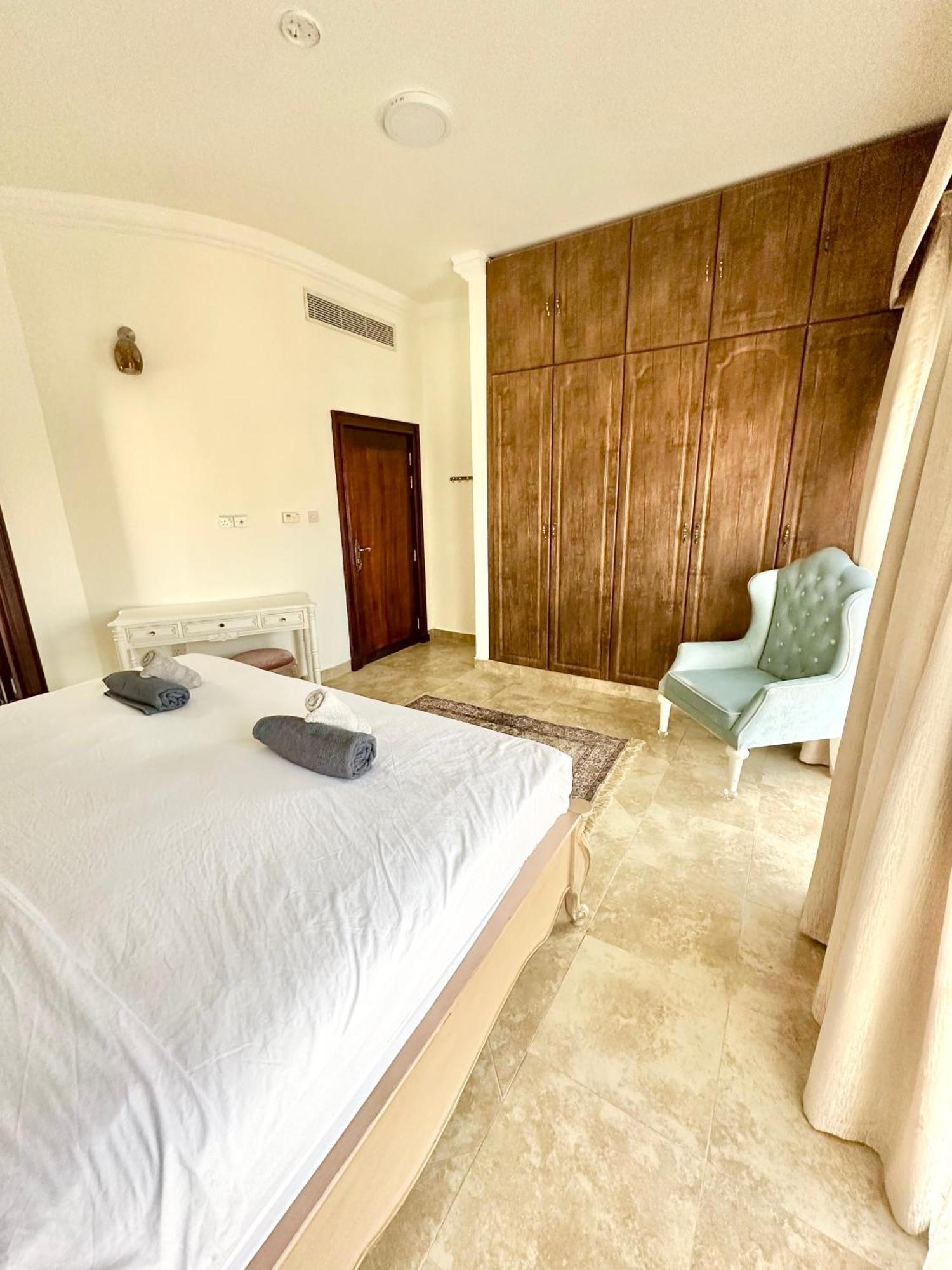 Dari Guest house *